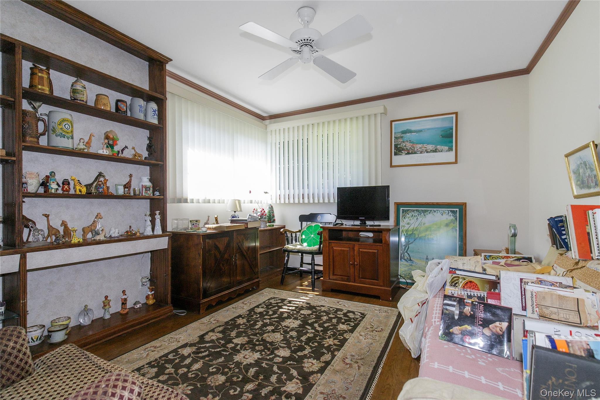 13 Linda Road, Port Washington, NY 11050