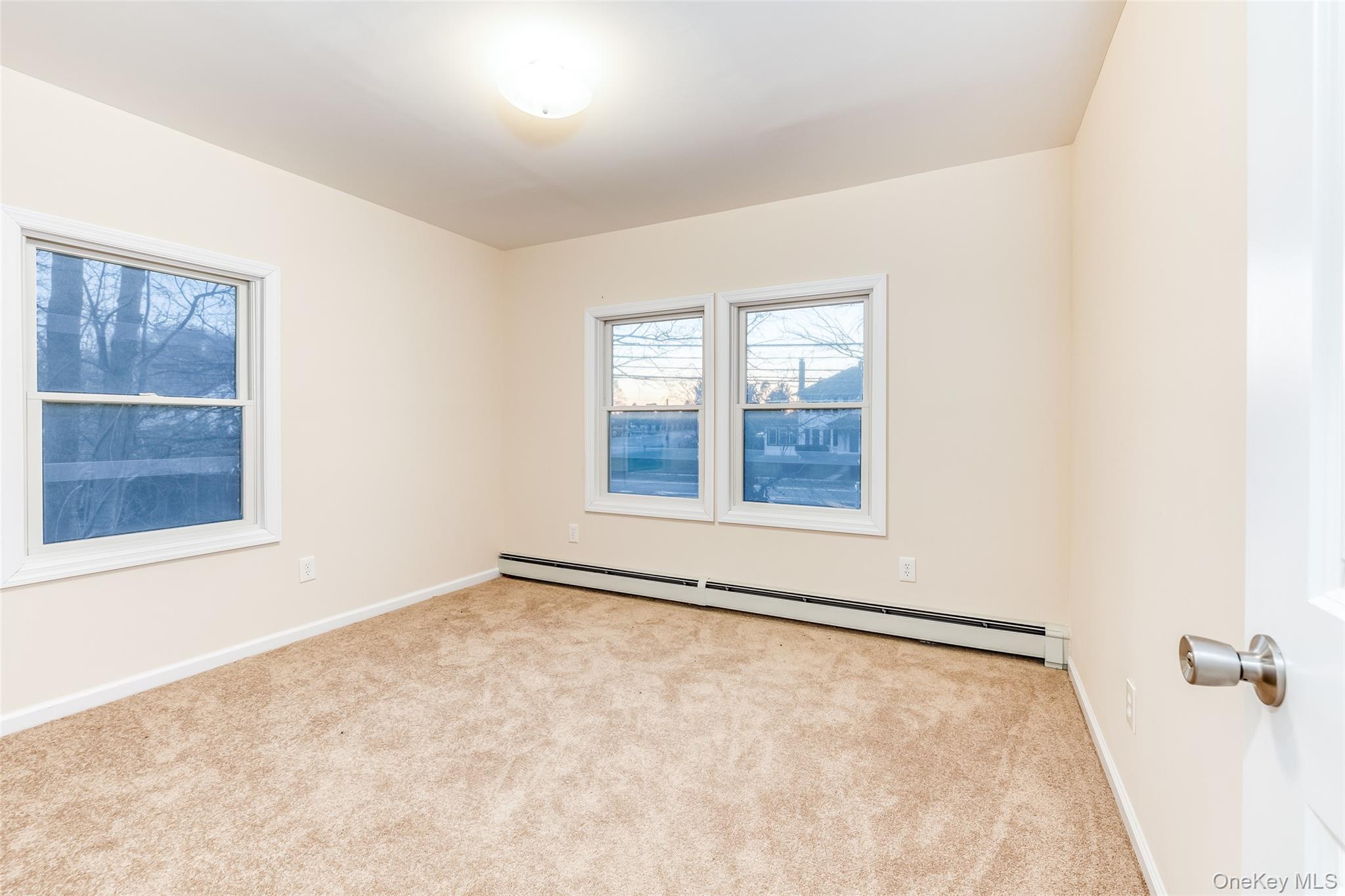 30170 Main Road, Cutchogue, NY 11935