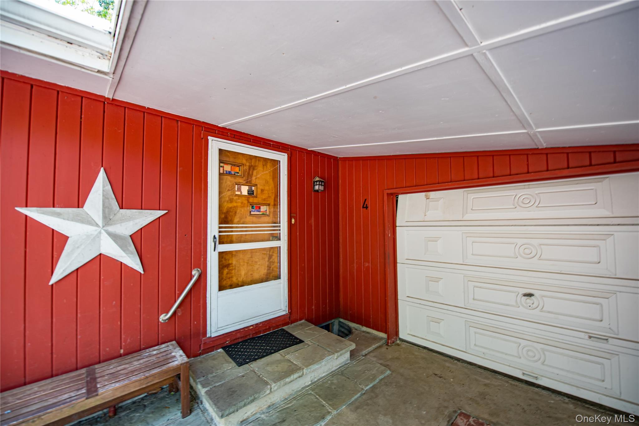 4 Captain Richards Lane, Fort Salonga, NY 11768