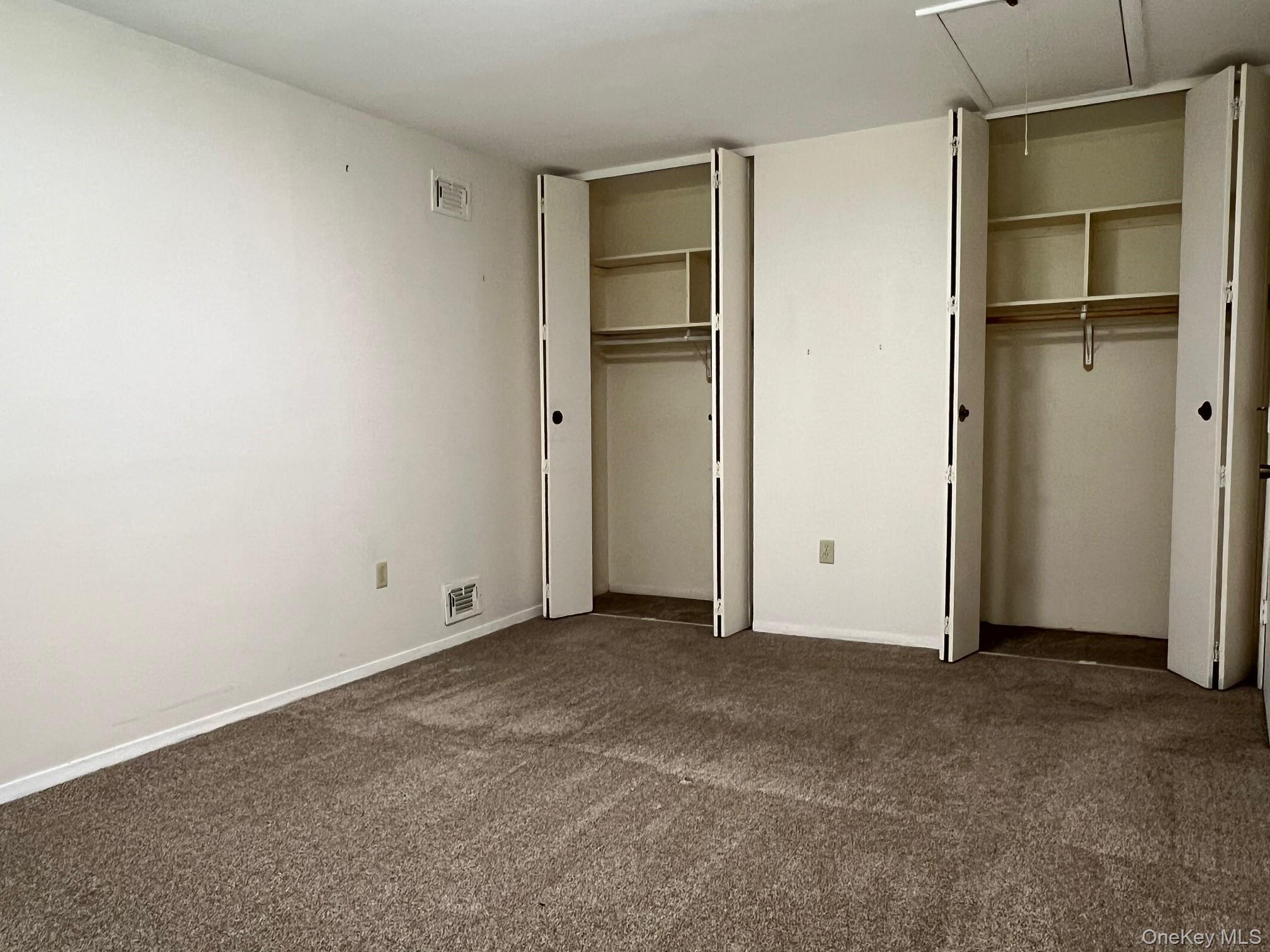 1006 Holly Walk, Poughkeepsie, NY 12603