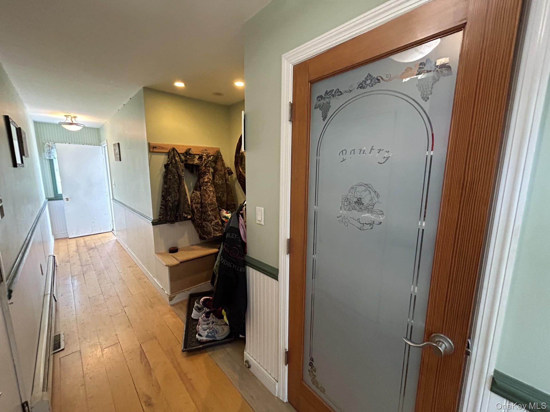 24 Kimberly Court, Baiting Hollow, NY 11933