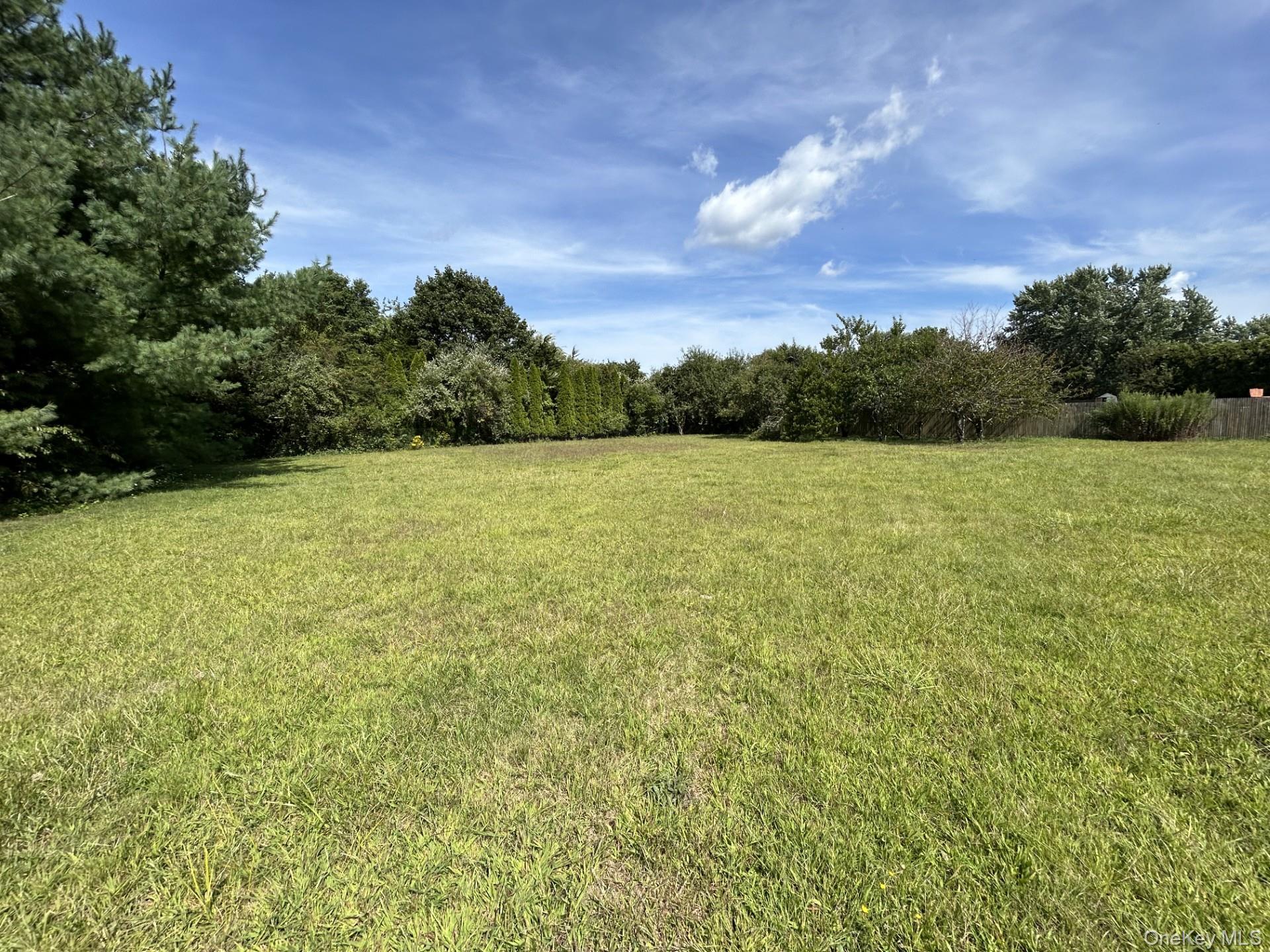 24 Kimberly Court, Baiting Hollow, NY 11933