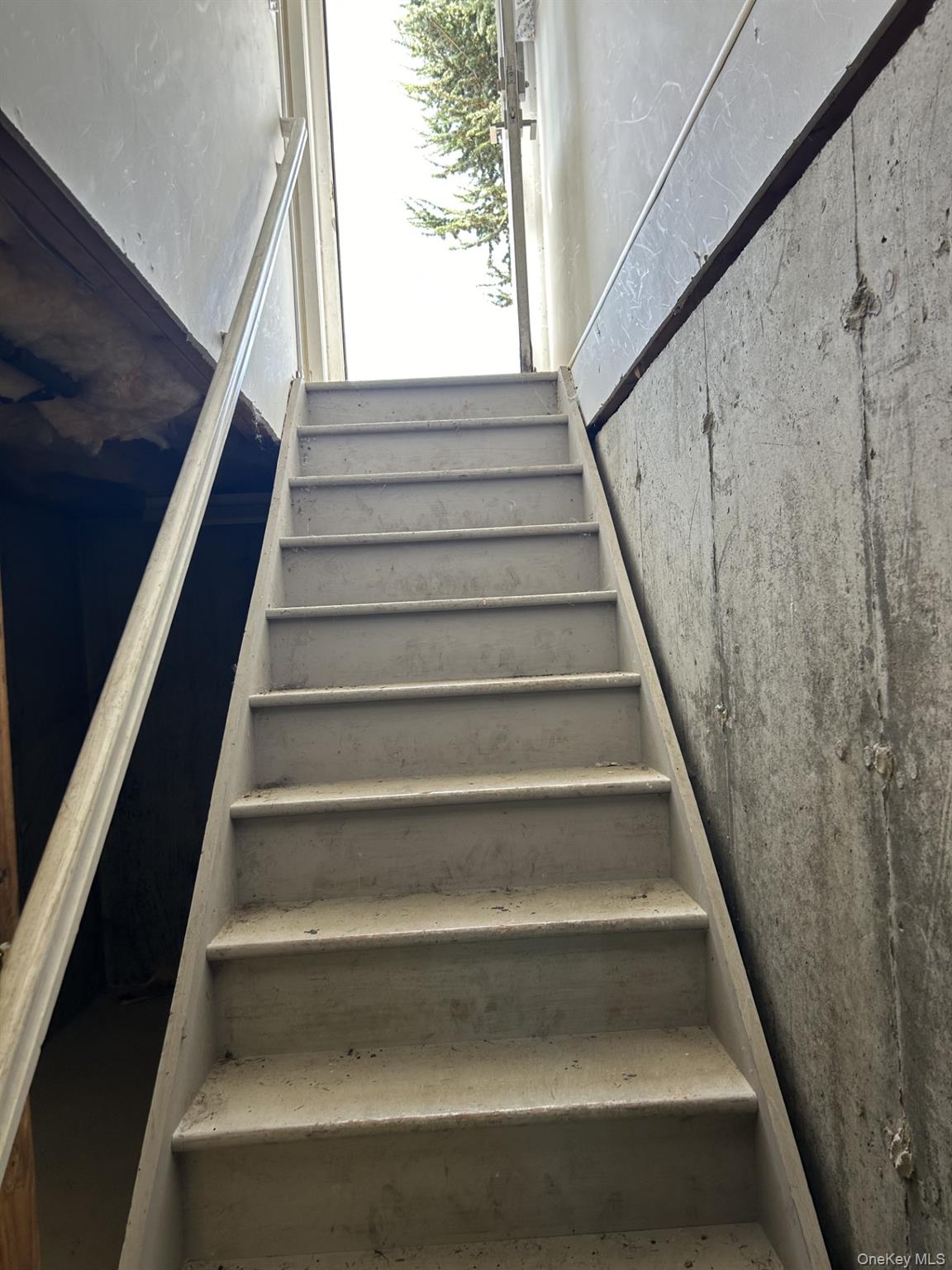 24 Kimberly Court, Baiting Hollow, NY 11933