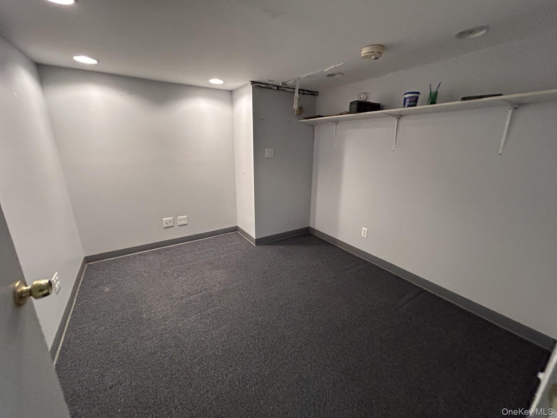 24 Kimberly Court, Baiting Hollow, NY 11933