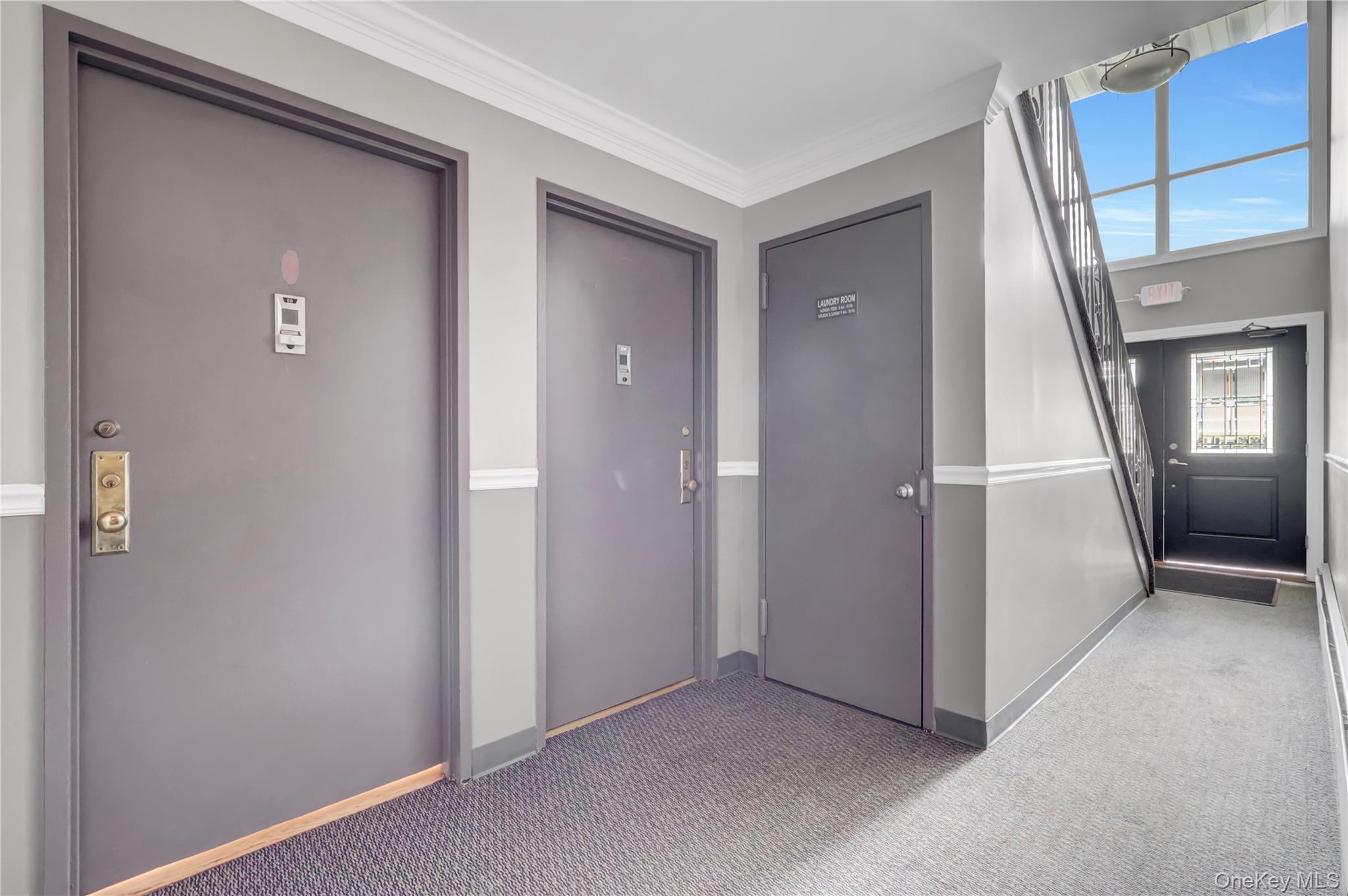 742 Deer Park Avenue # 8B, North Babylon, NY 11703