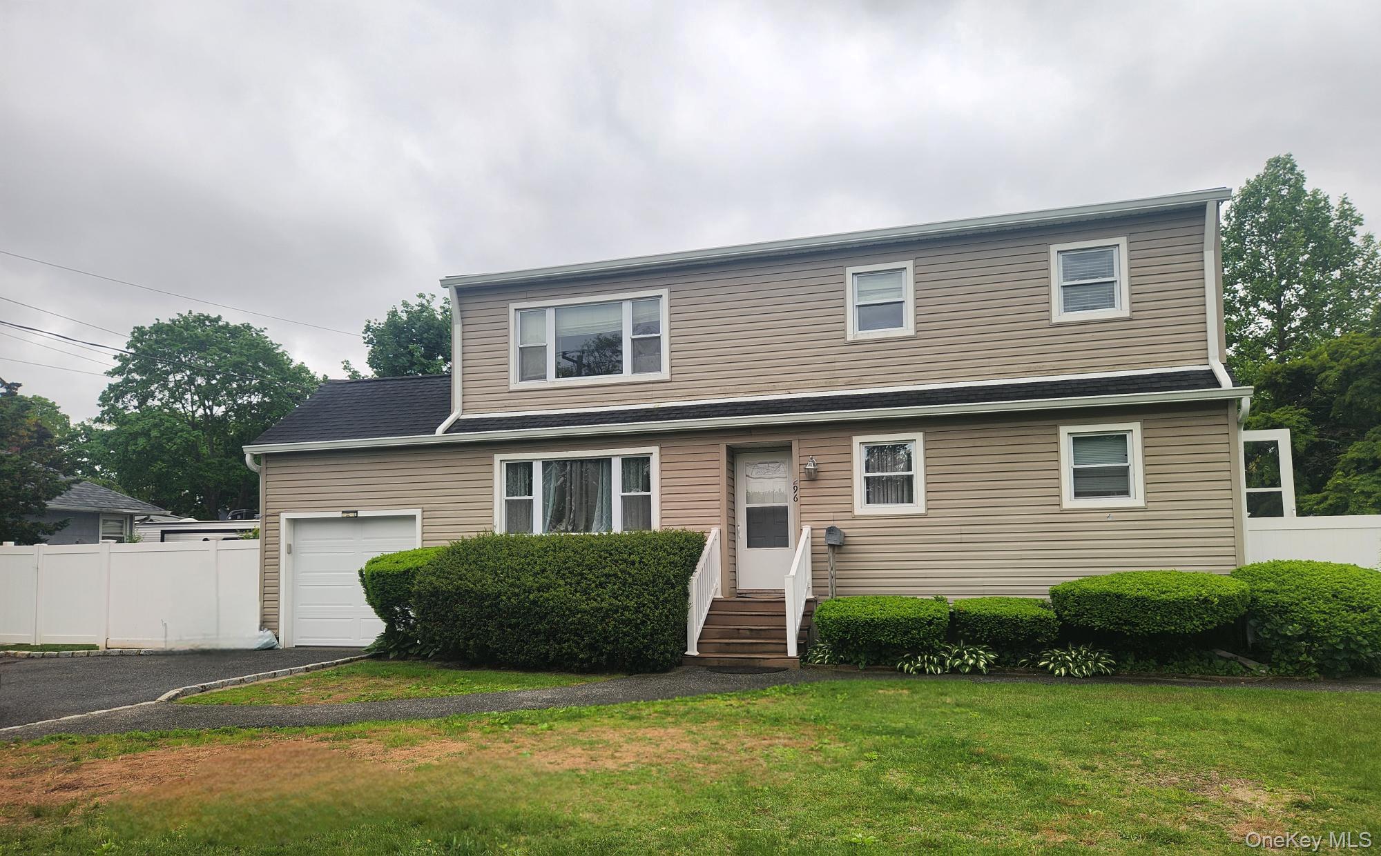 296 Old Farmingdale Road, West Babylon, NY 11704