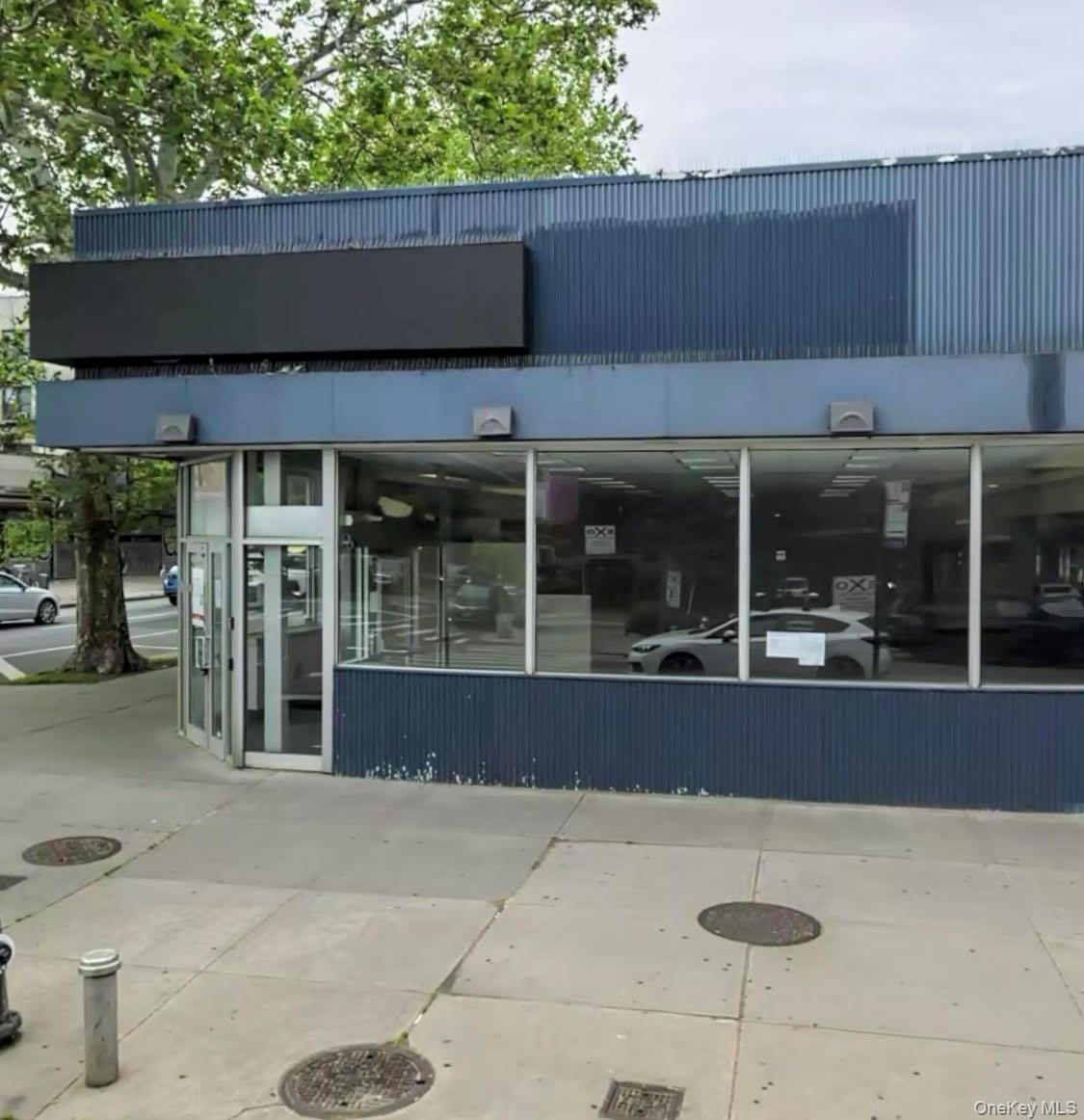 24-28 34 Ave, Astoria, NY 11106