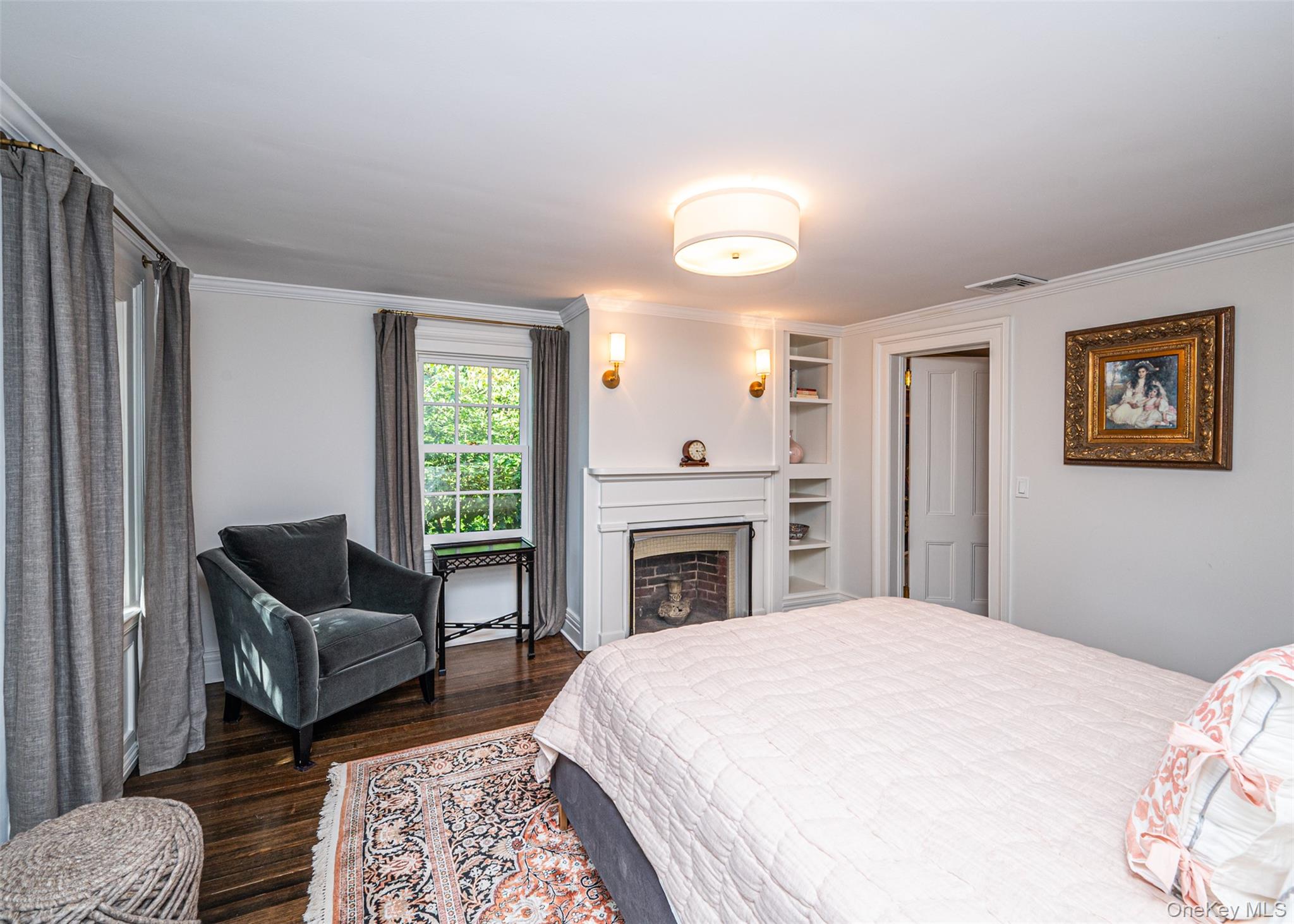 92 S Country Road, Remsenburg, NY 11960