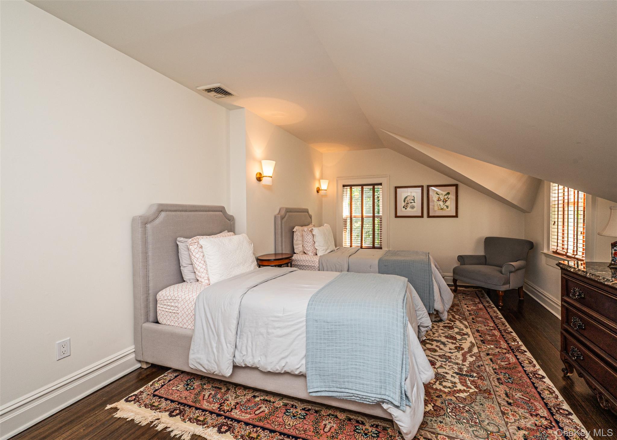 92 S Country Road, Remsenburg, NY 11960