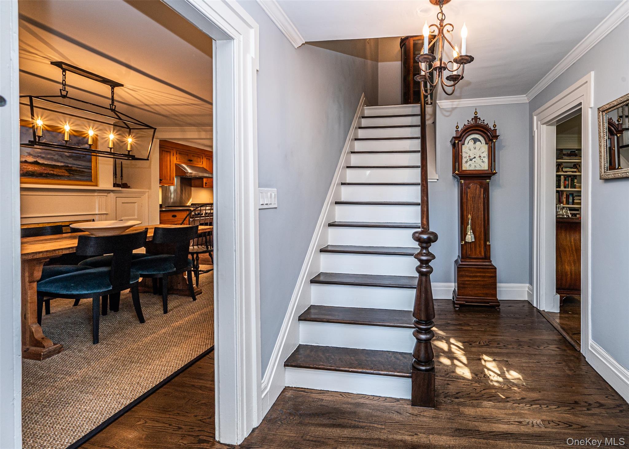 92 S Country Road, Remsenburg, NY 11960