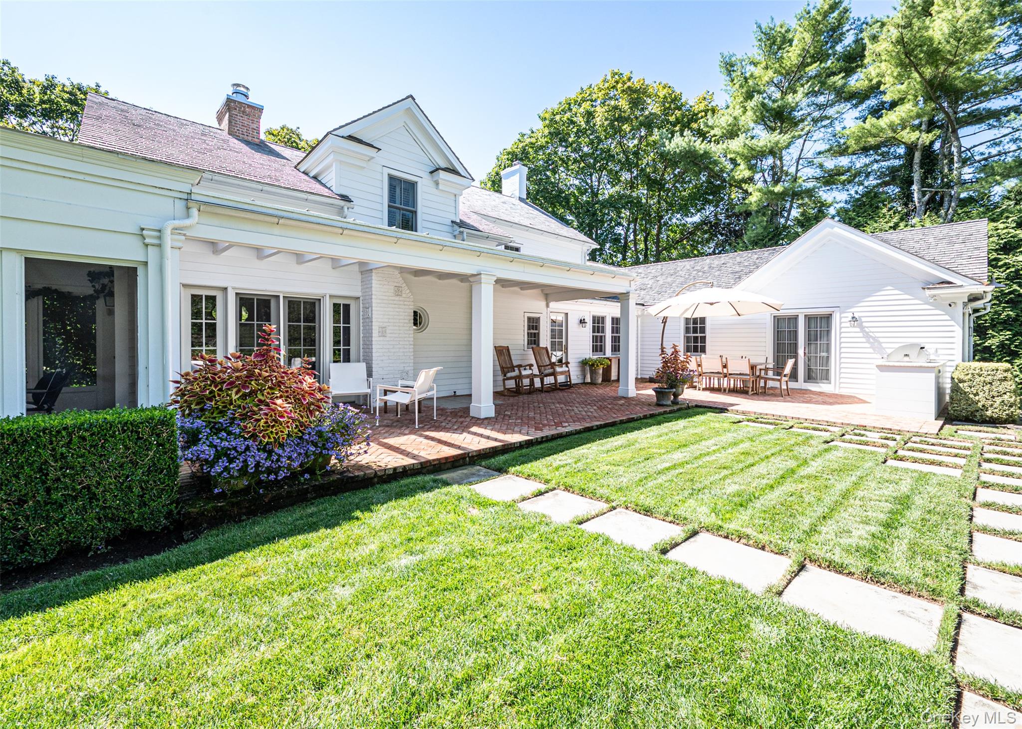 92 S Country Road, Remsenburg, NY 11960