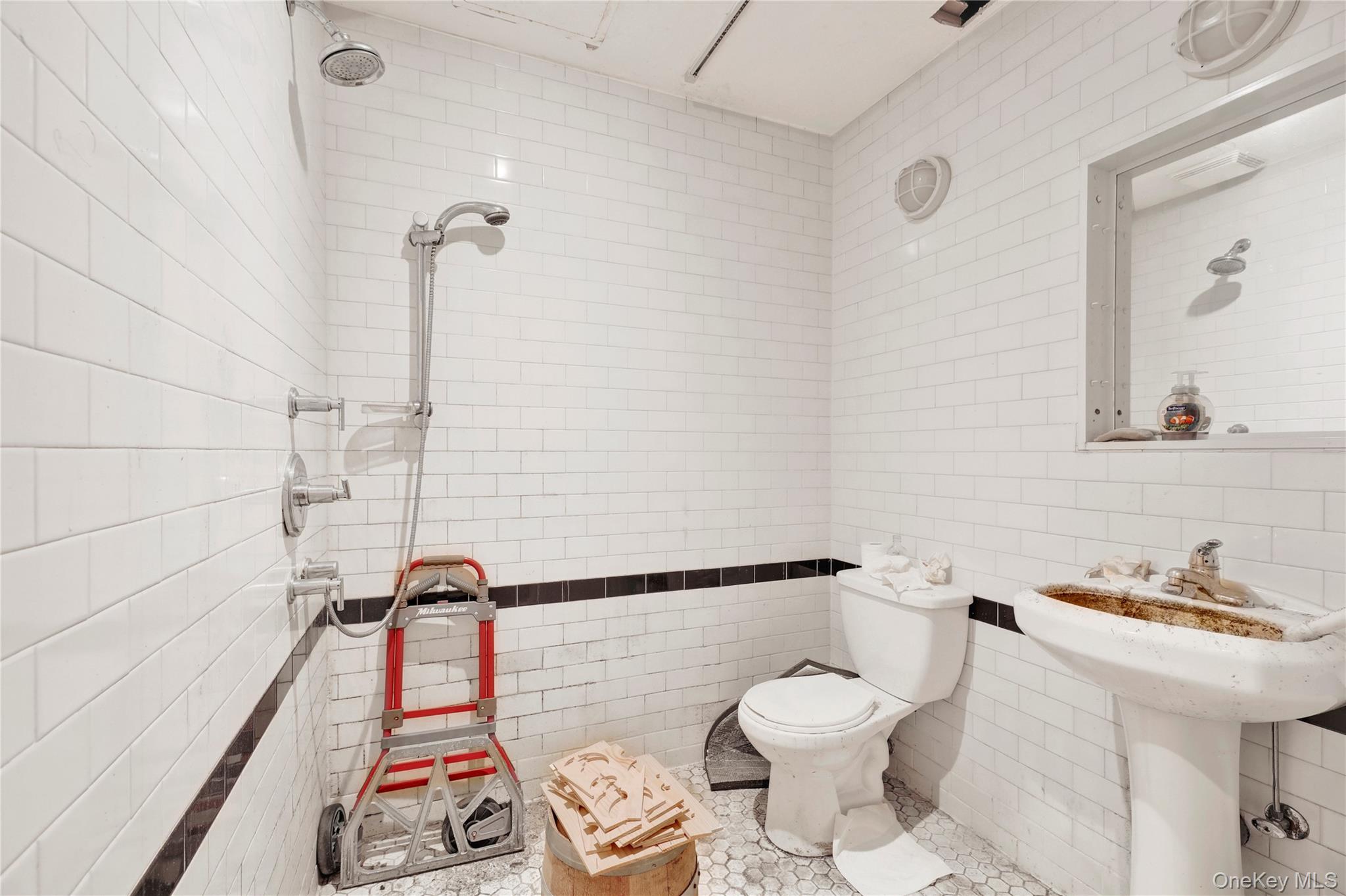 329 Atlantic Avenue, Brooklyn, NY 11201