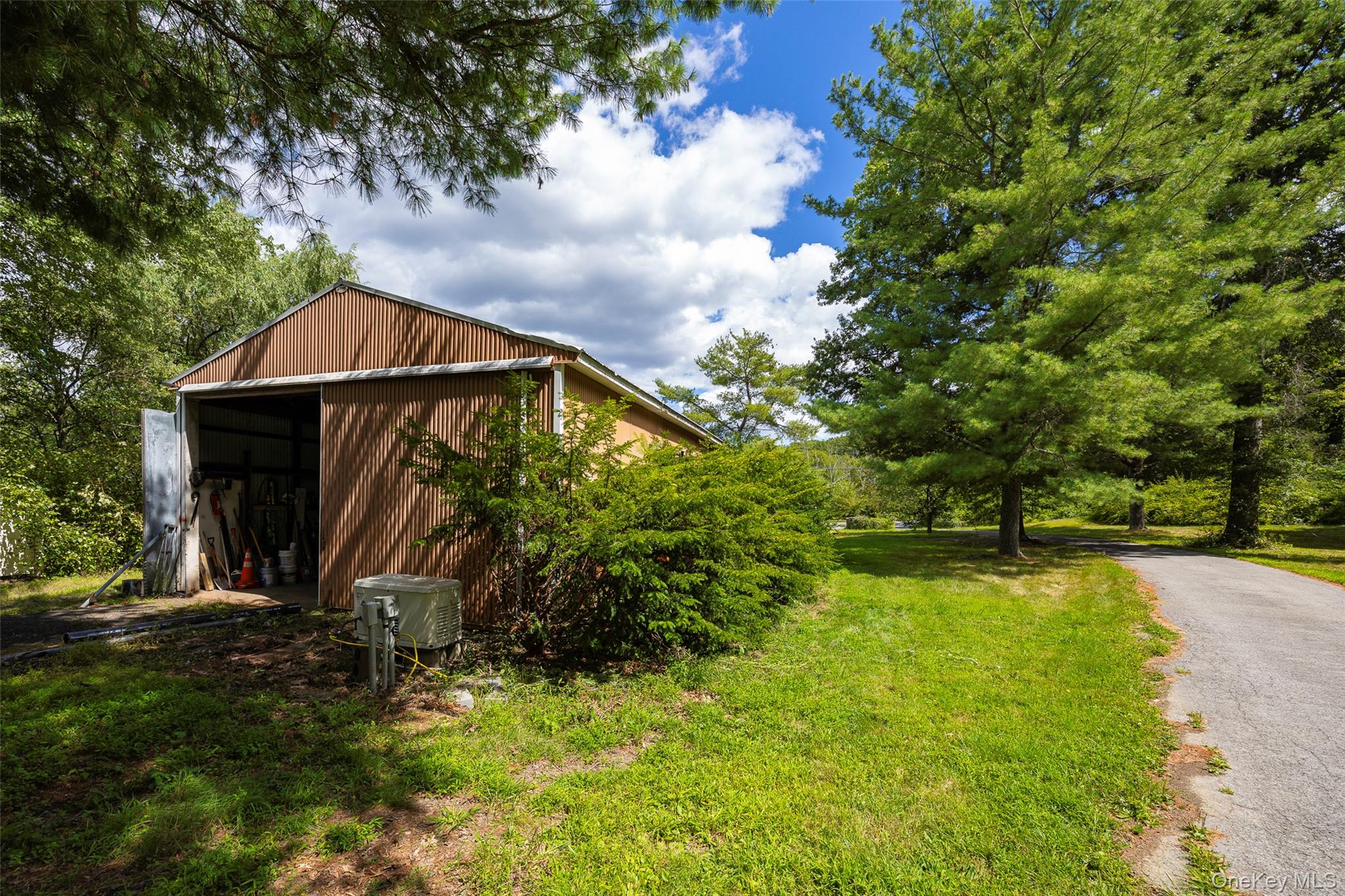 993 State Route 32, Wallkill, NY 12589