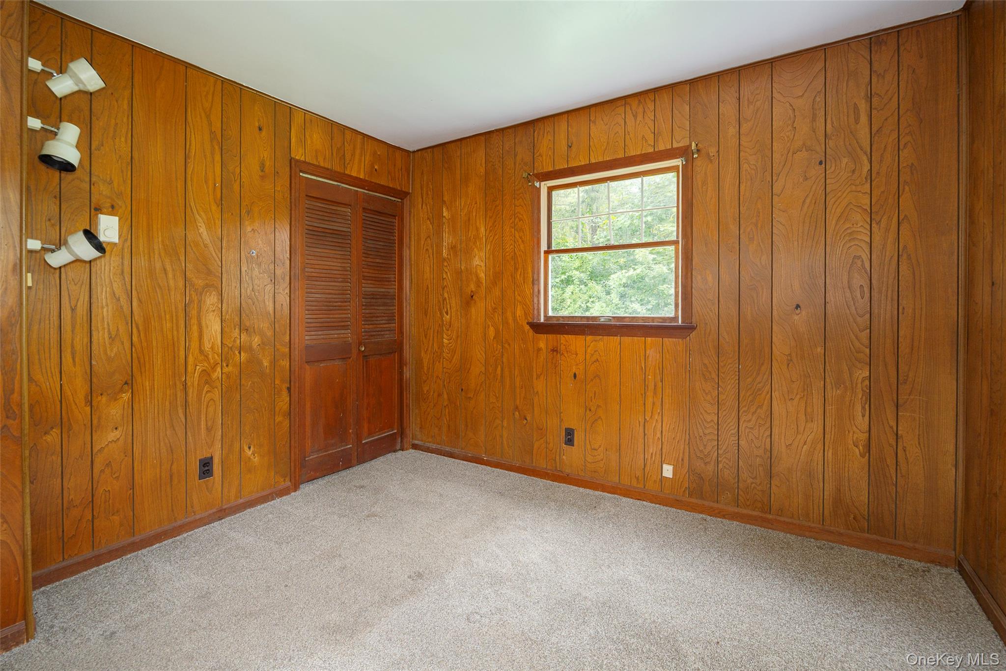 993 State Route 32, Wallkill, NY 12589