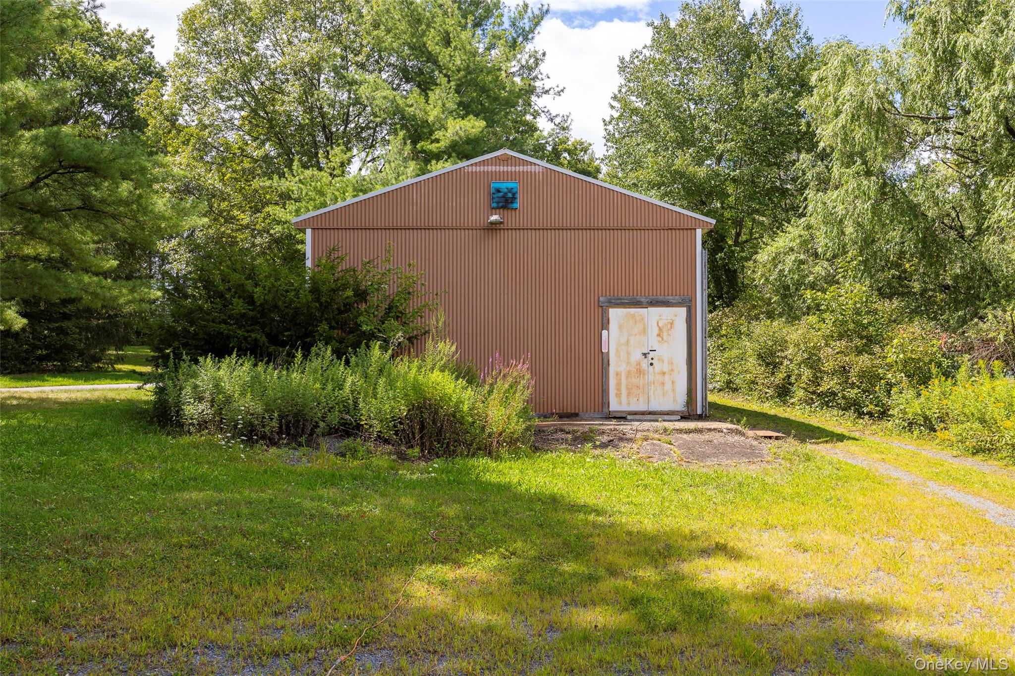 993 State Route 32, Wallkill, NY 12589