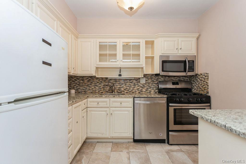 1101 Midland Avenue # 403, Bronxville, NY 10708