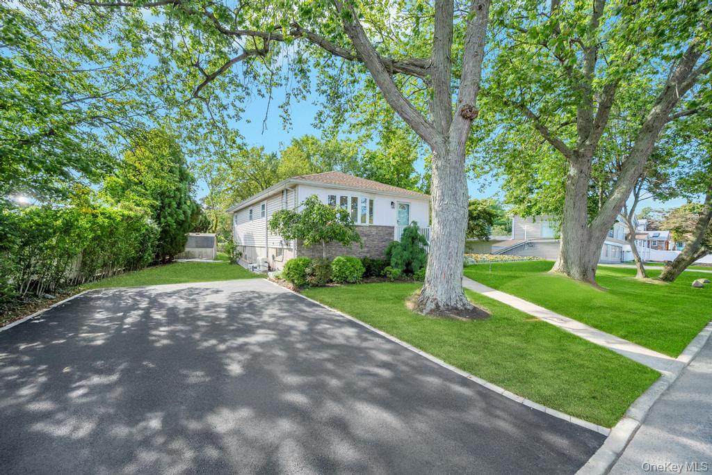 104 Ralph Avenue, Babylon, NY 11702