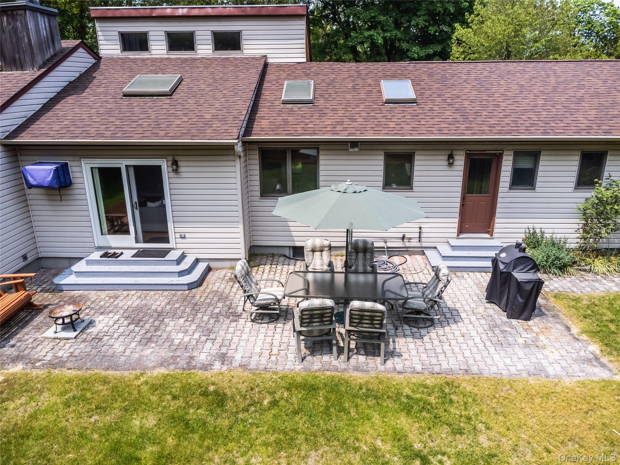 67 Belleview Avenue, Center Moriches, NY 11934