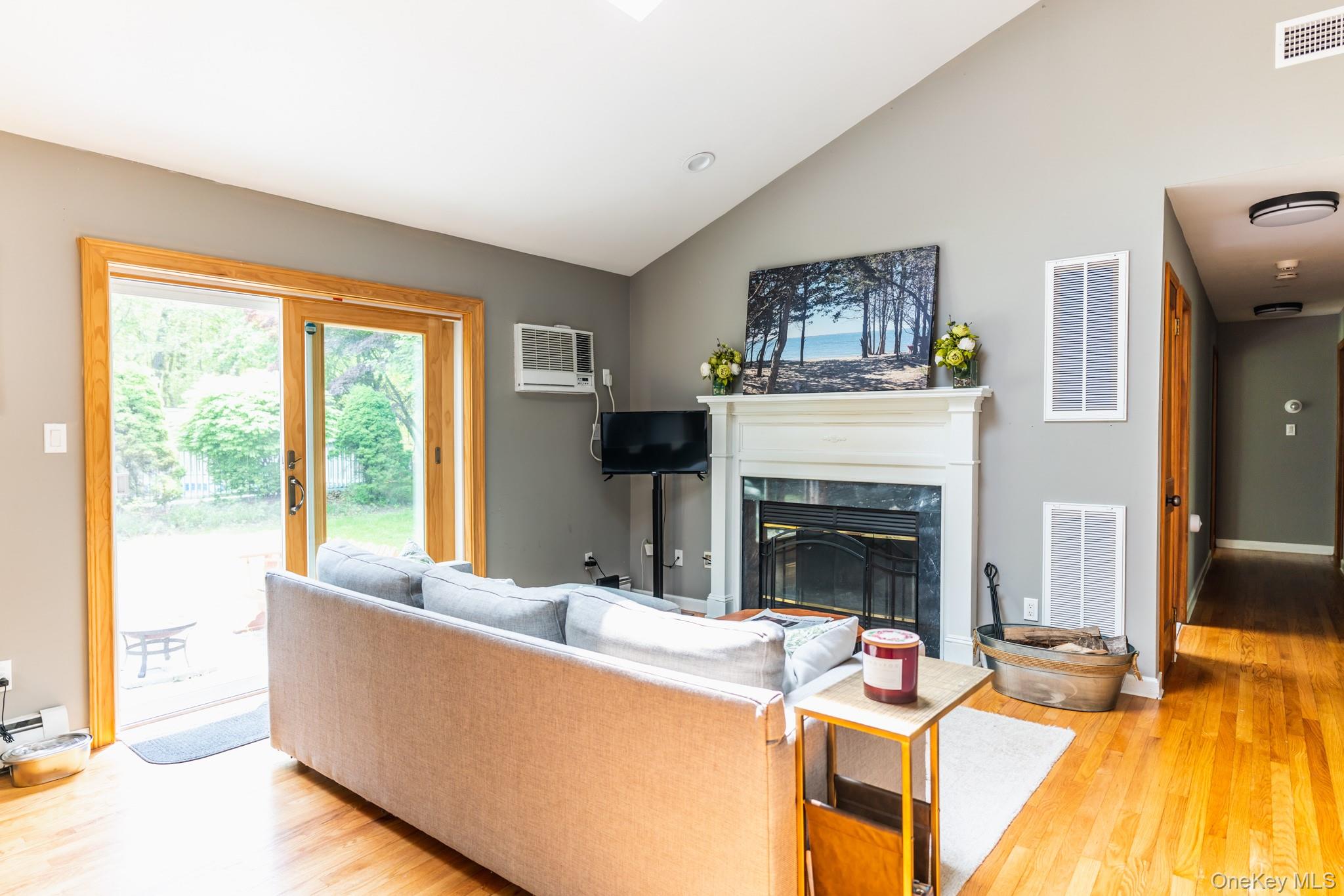 67 Belleview Avenue, Center Moriches, NY 11934