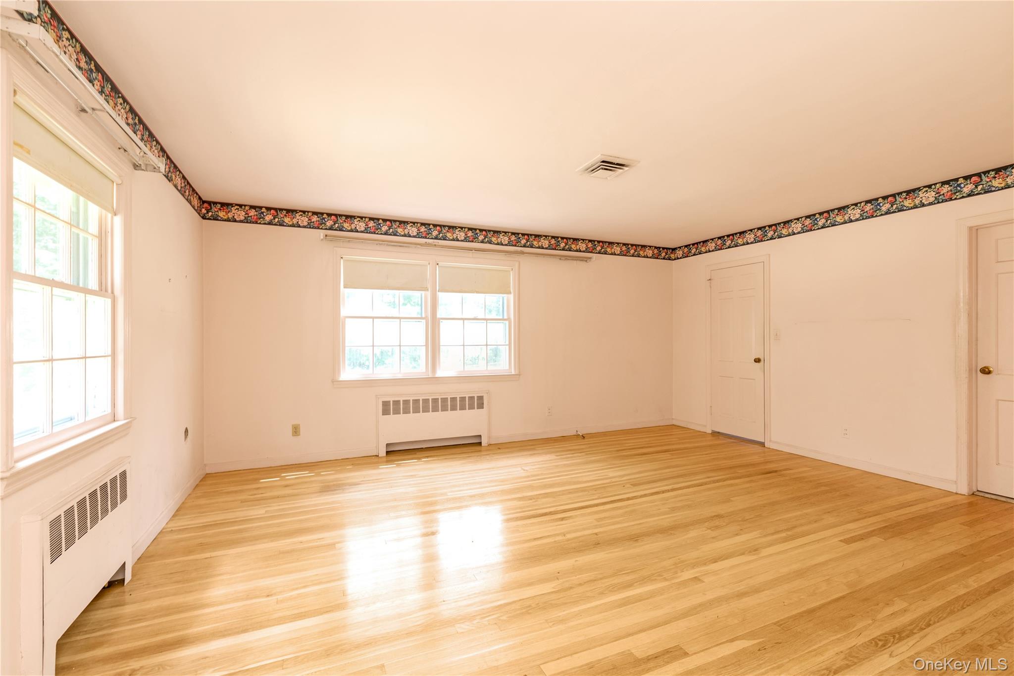 1233 The Knoll, Upper Brookville, NY 11771