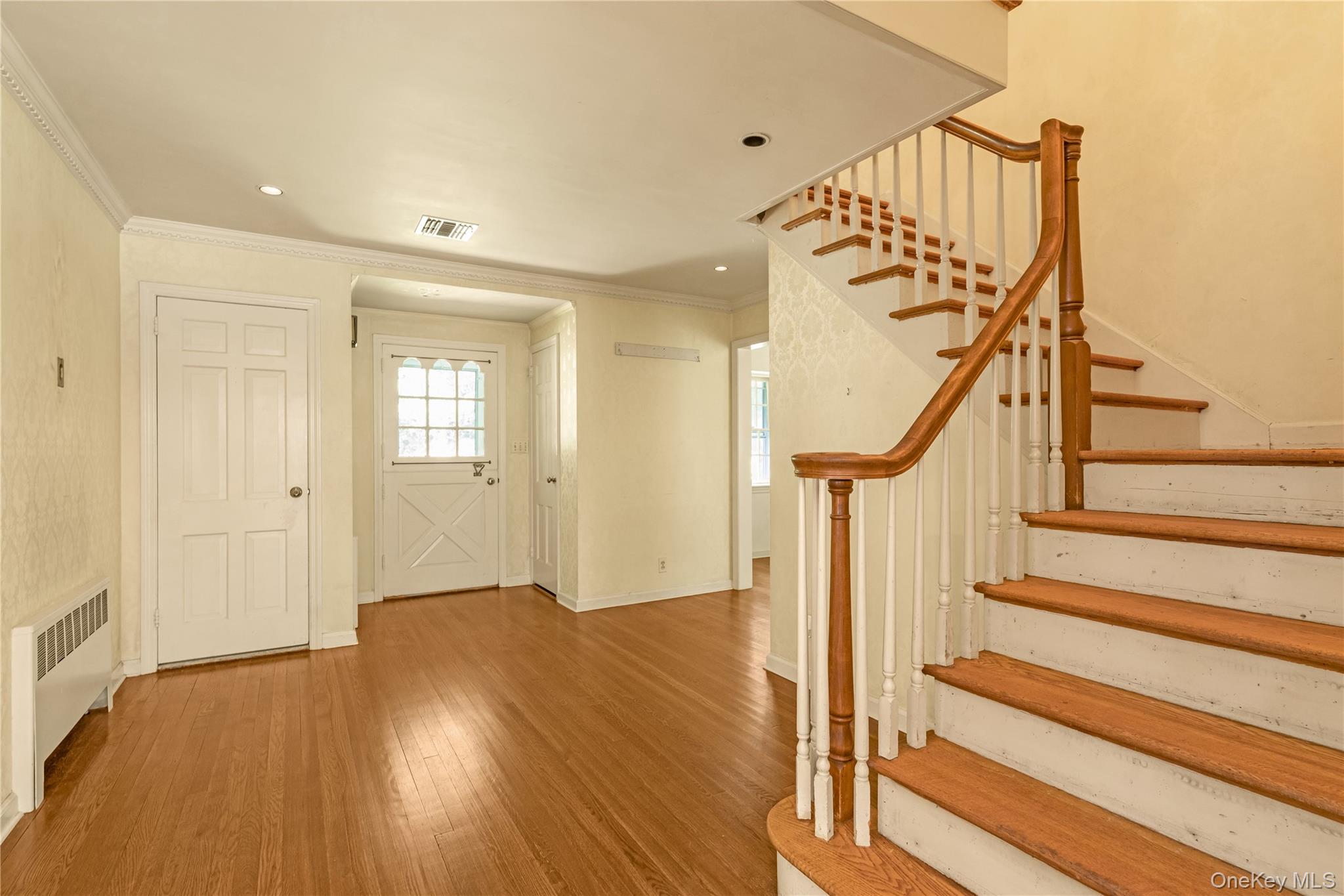 1233 The Knoll, Upper Brookville, NY 11771