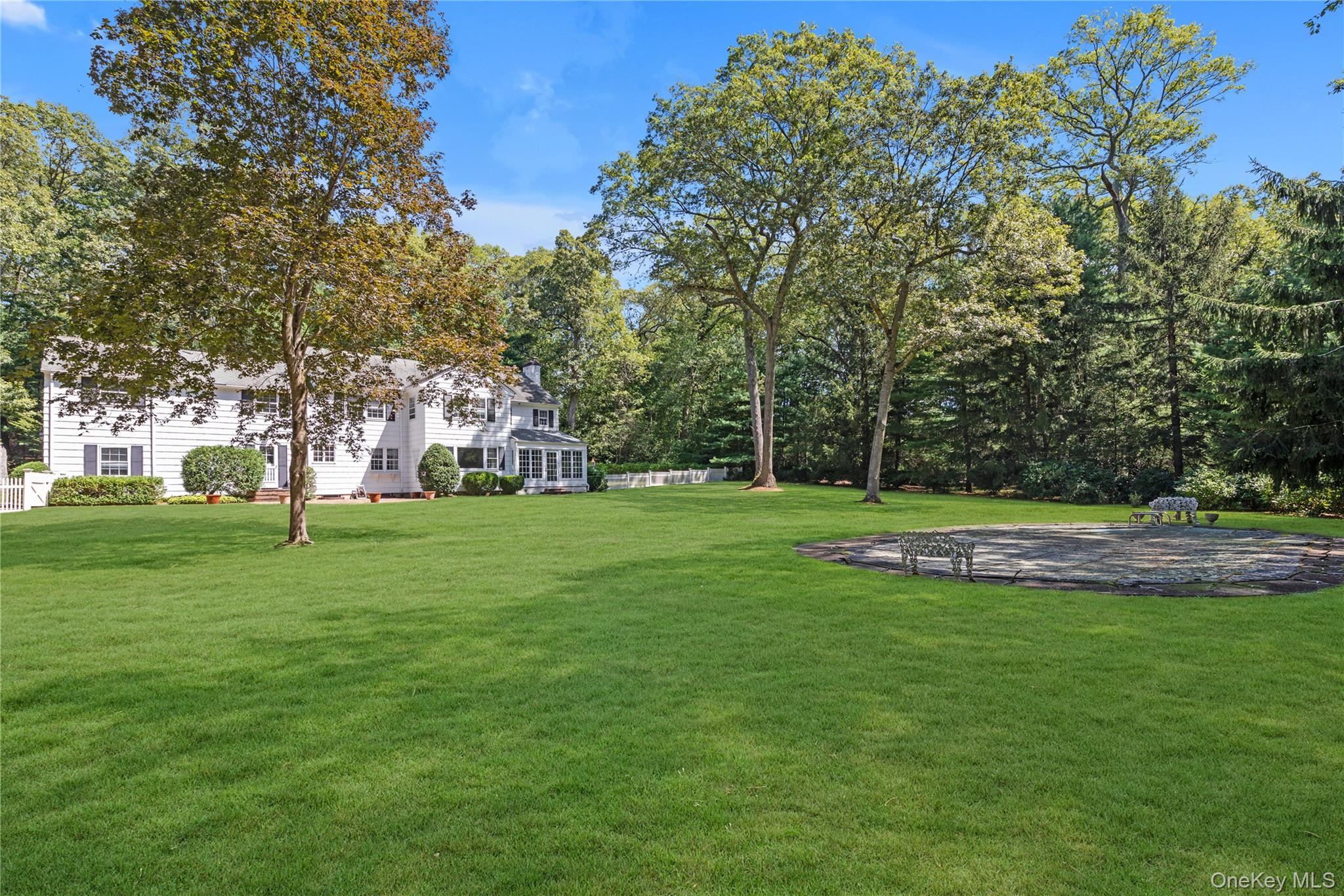 1233 The Knoll, Upper Brookville, NY 11771