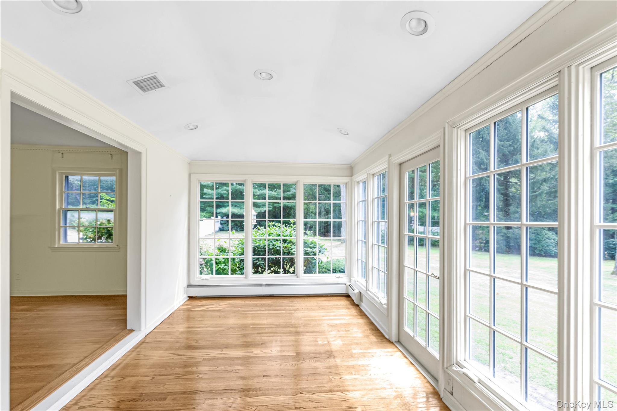 1233 The Knoll, Upper Brookville, NY 11771