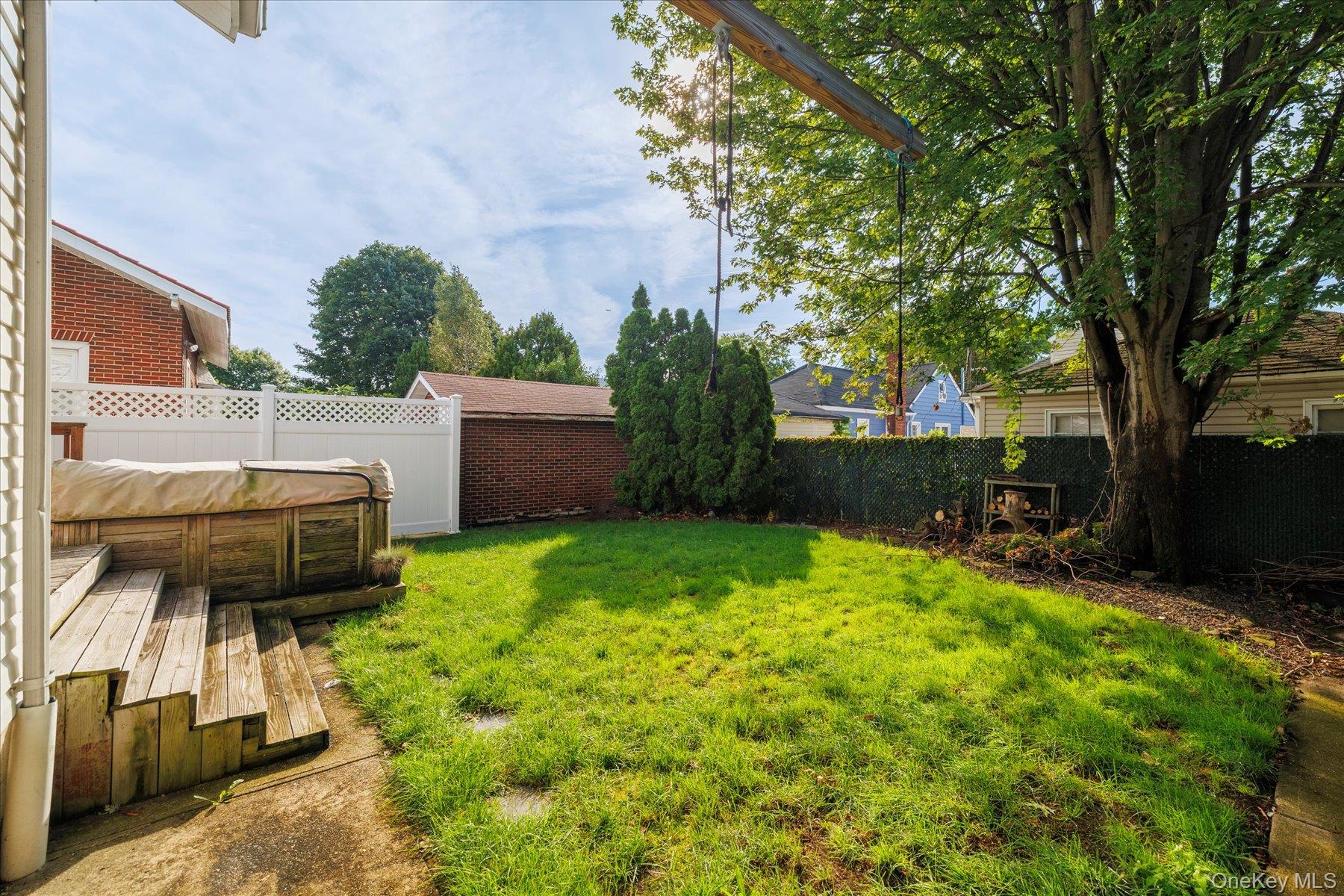 31 Alice Street, Merrick, NY 11566