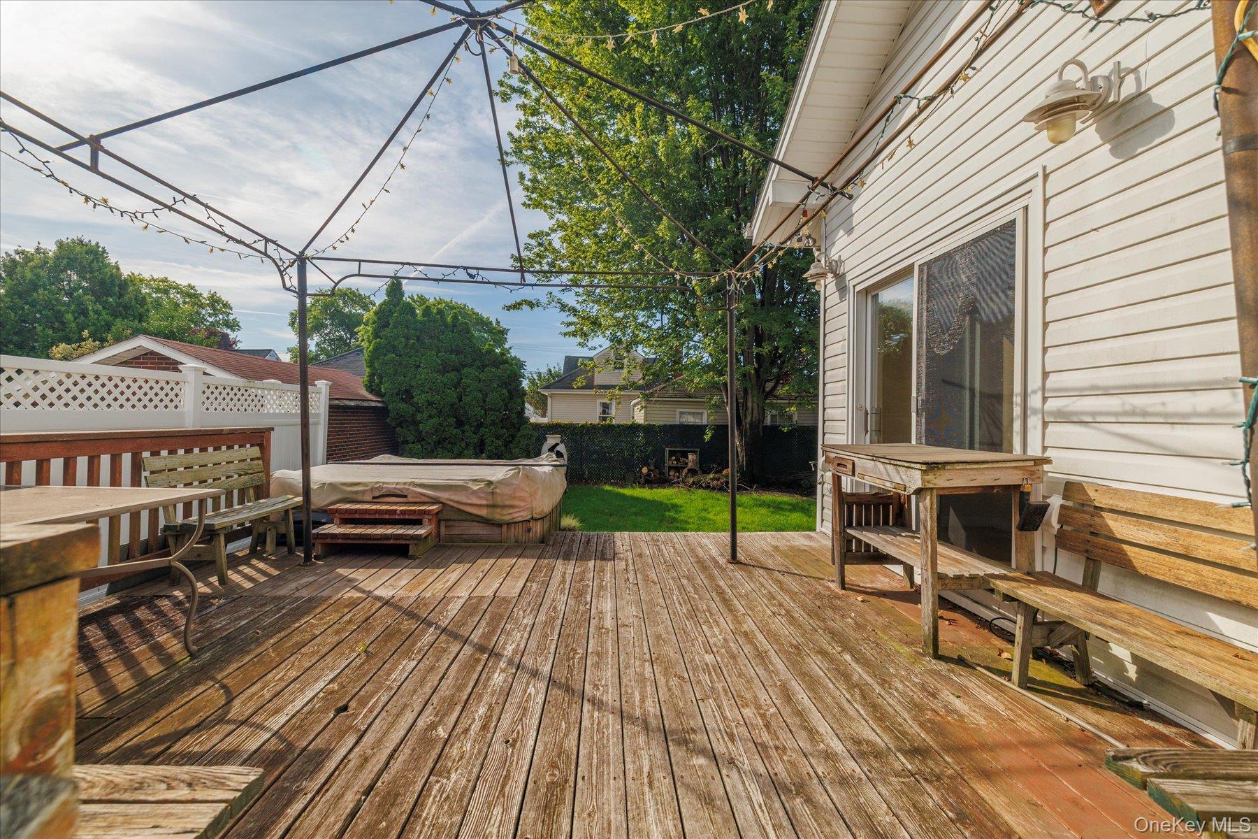 31 Alice Street, Merrick, NY 11566