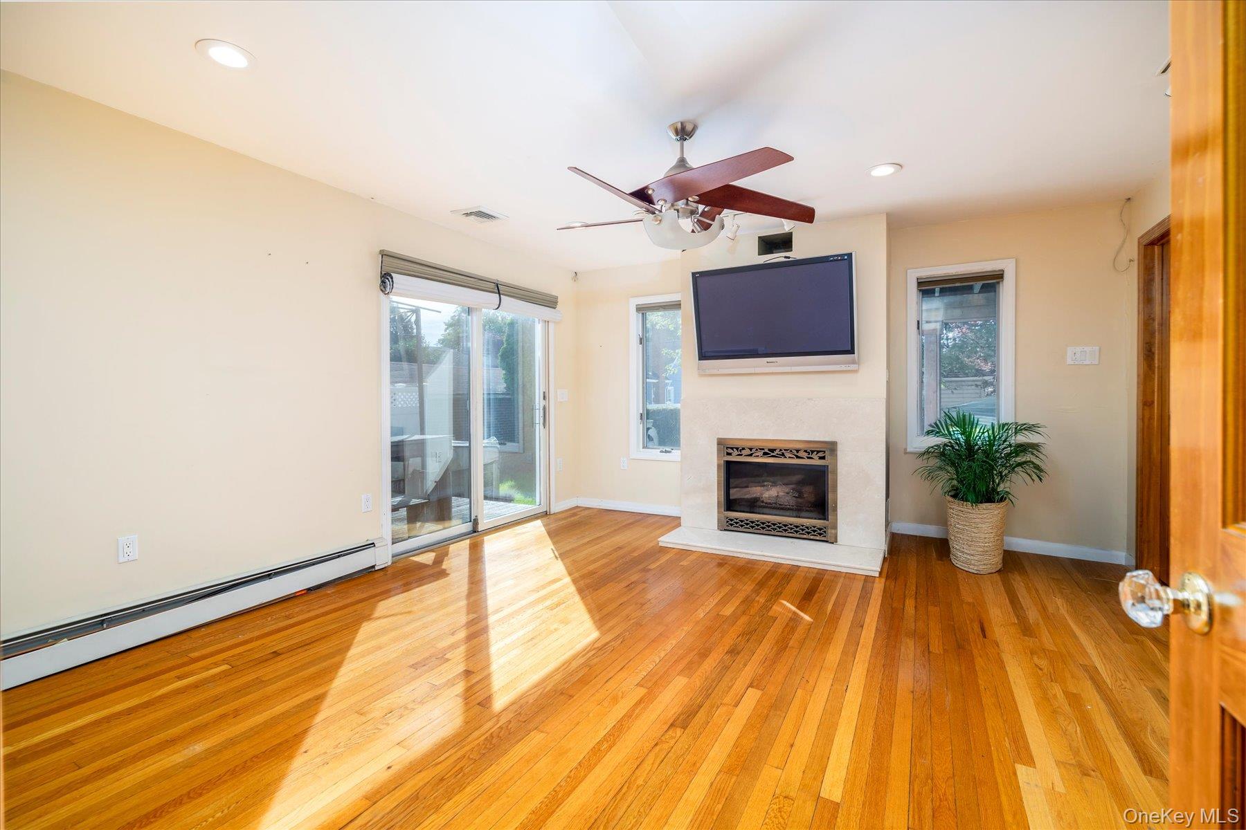 31 Alice Street, Merrick, NY 11566