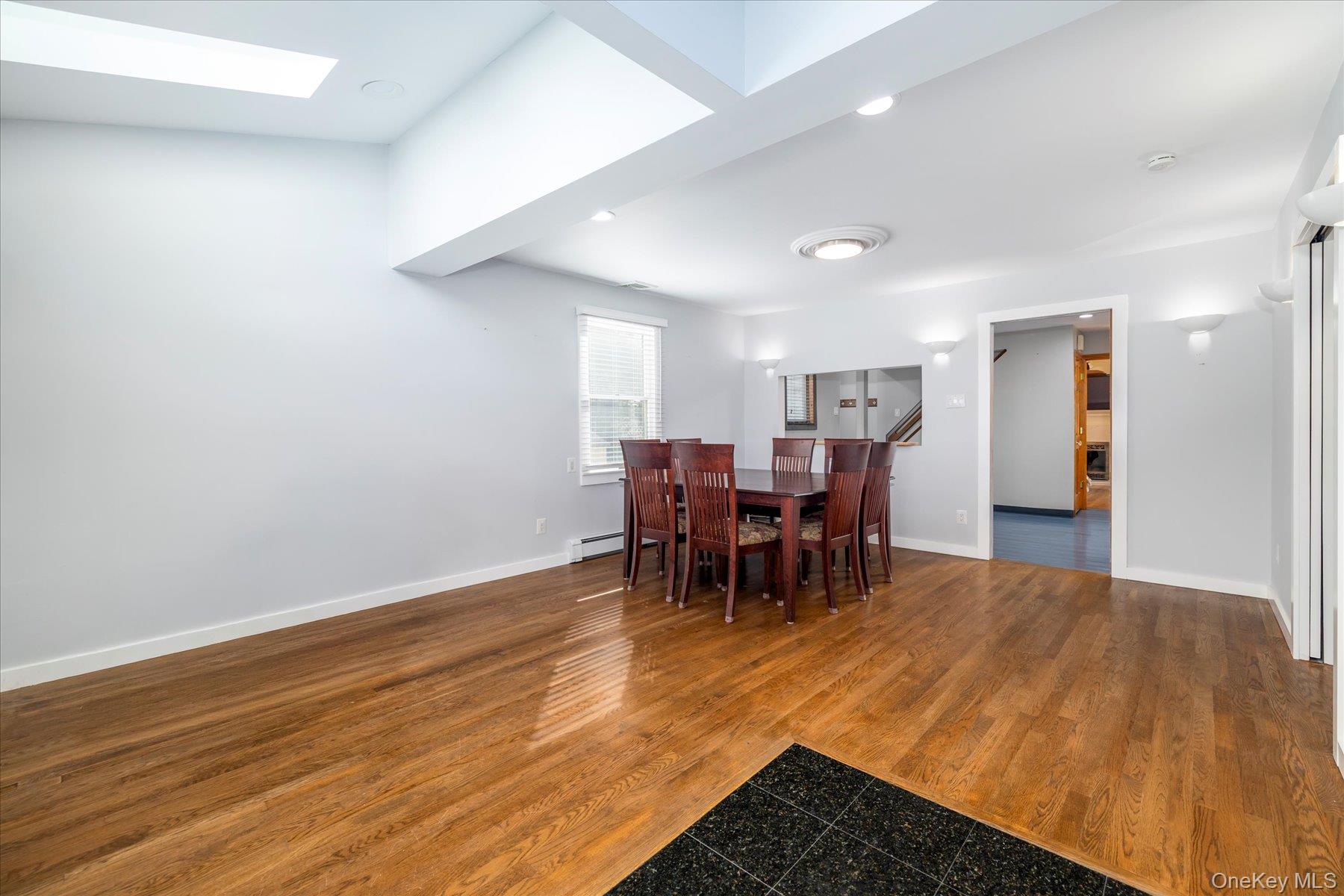 31 Alice Street, Merrick, NY 11566