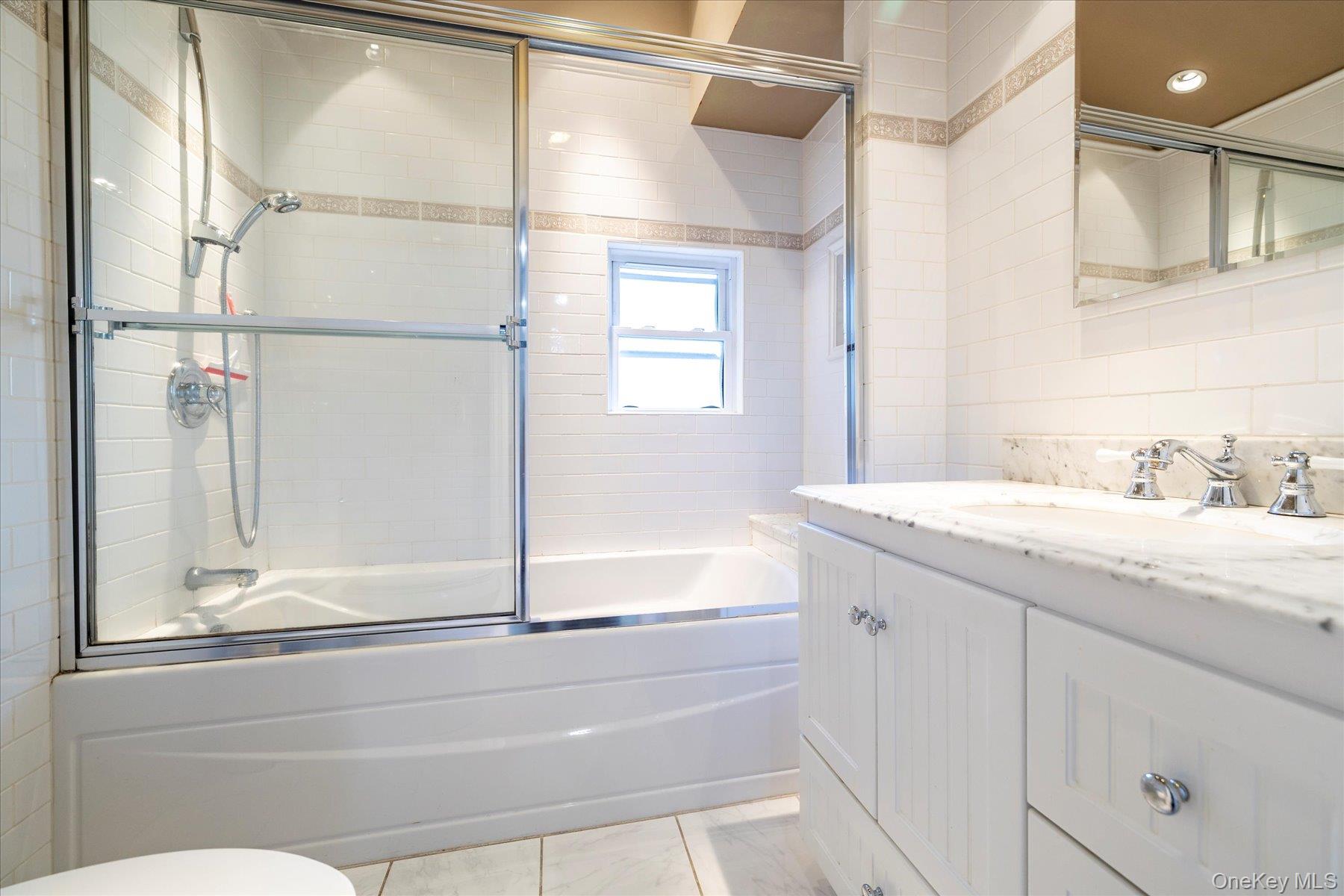 31 Alice Street, Merrick, NY 11566