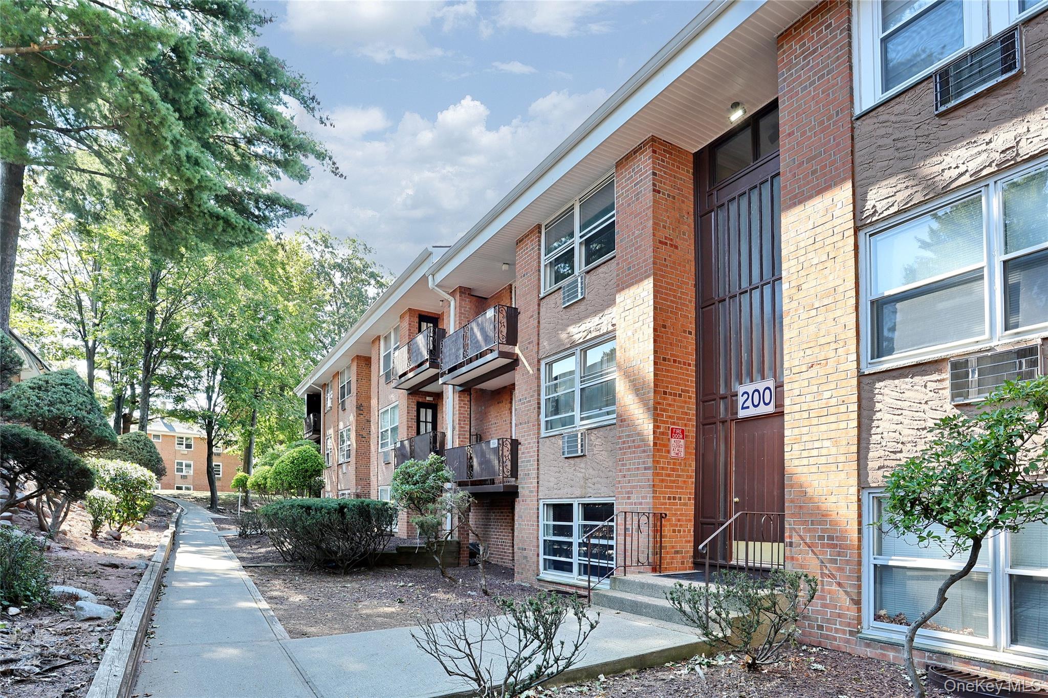 200 Kearsing Parkway # E, Monsey, NY 10952