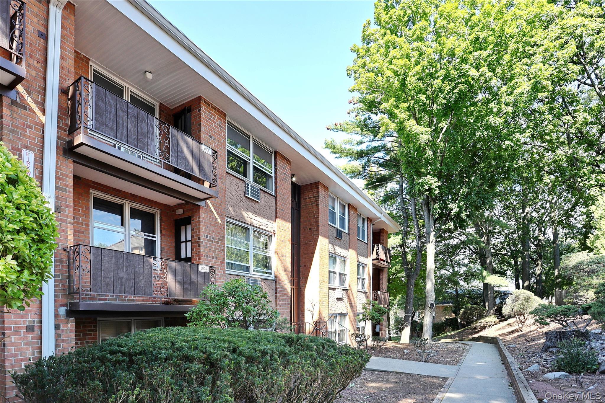 200 Kearsing Parkway # E, Monsey, NY 10952