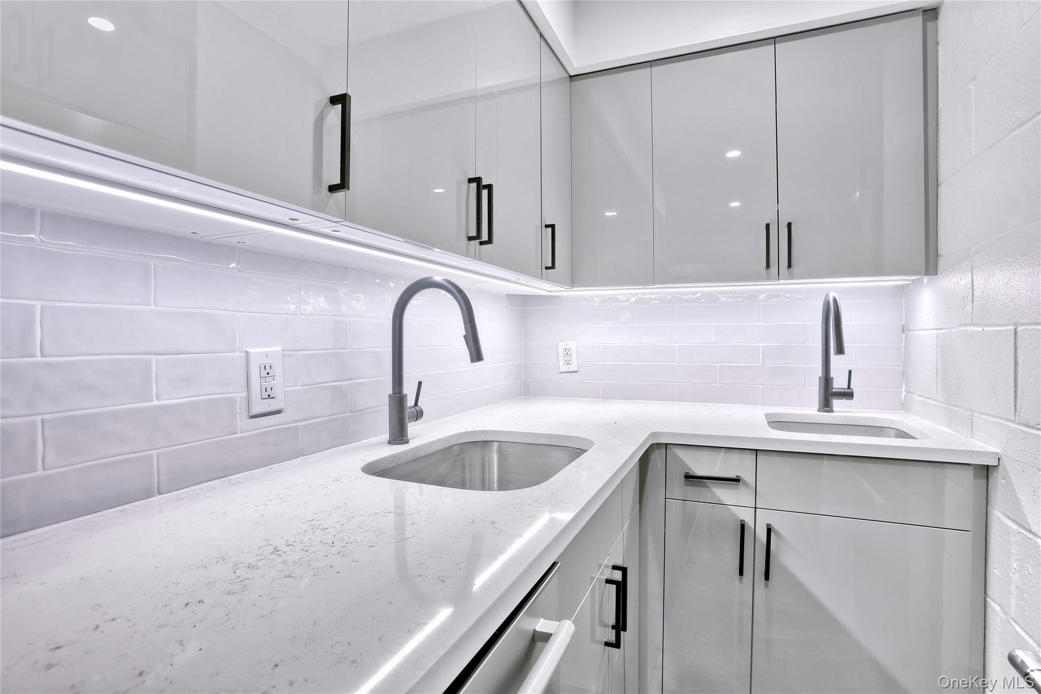 200 Kearsing Parkway # E, Monsey, NY 10952