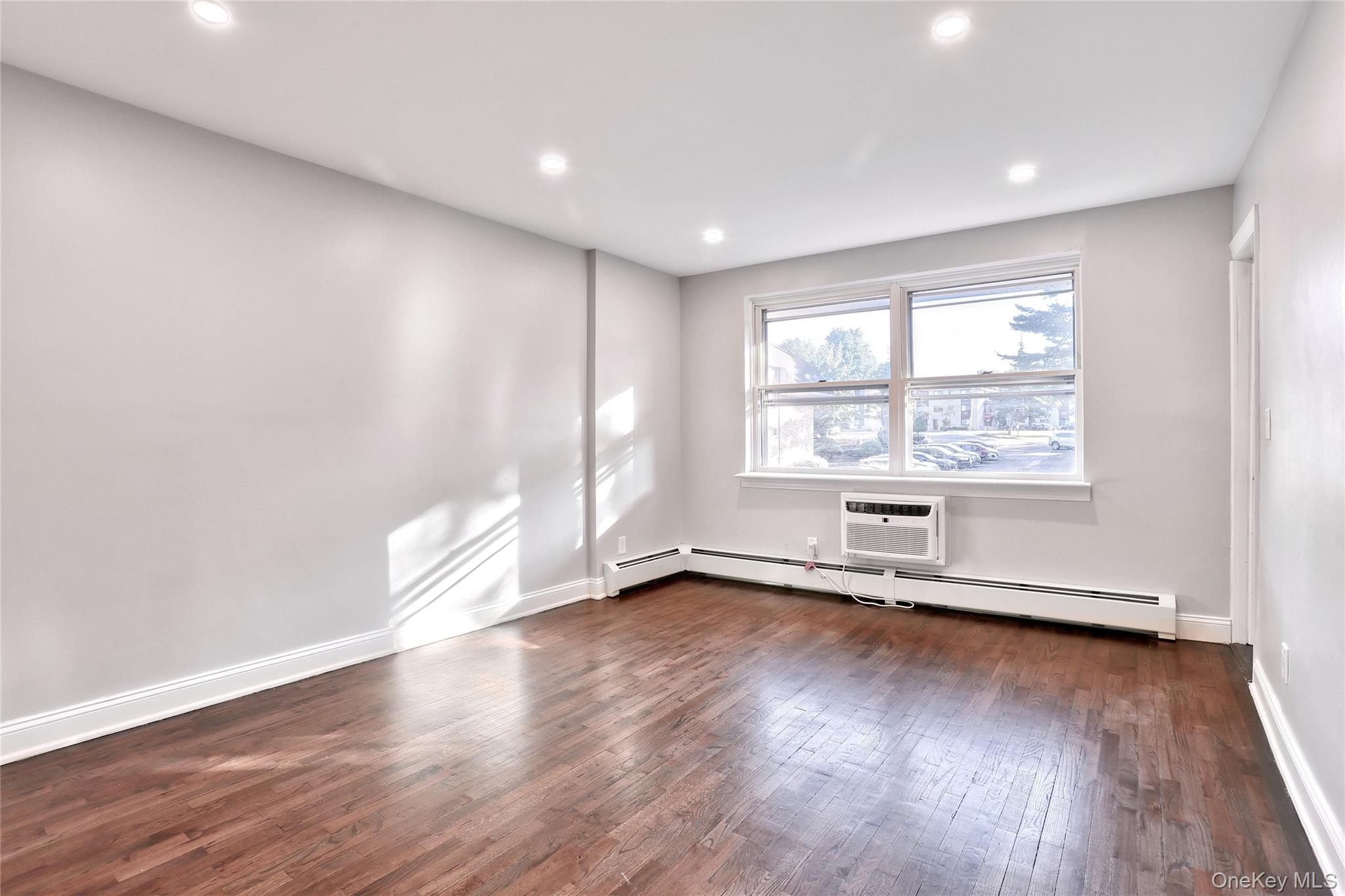 200 Kearsing Parkway # E, Monsey, NY 10952