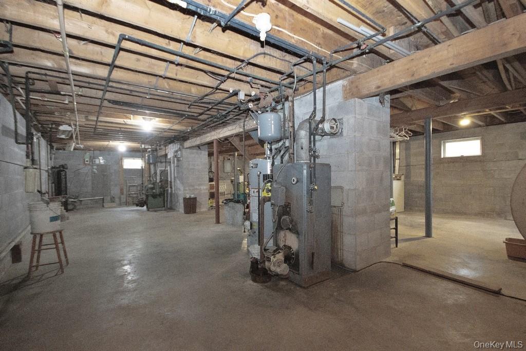 2586 Lucas Turnpike, High Falls, NY 12440