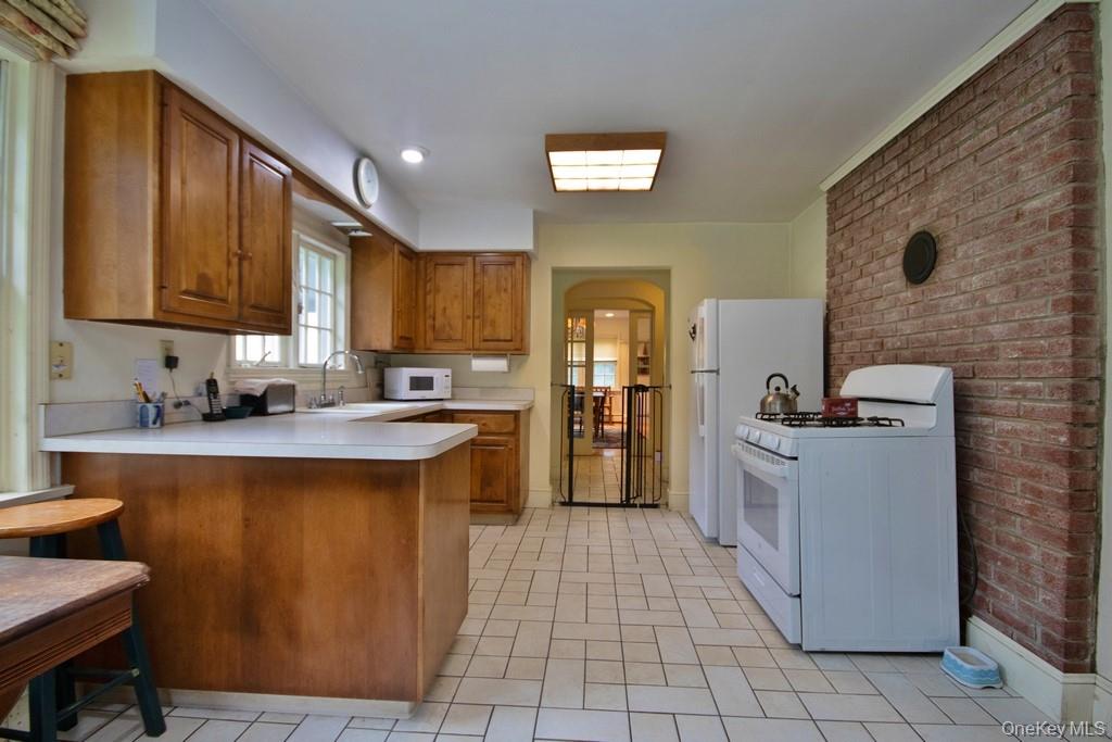 2586 Lucas Turnpike, High Falls, NY 12440