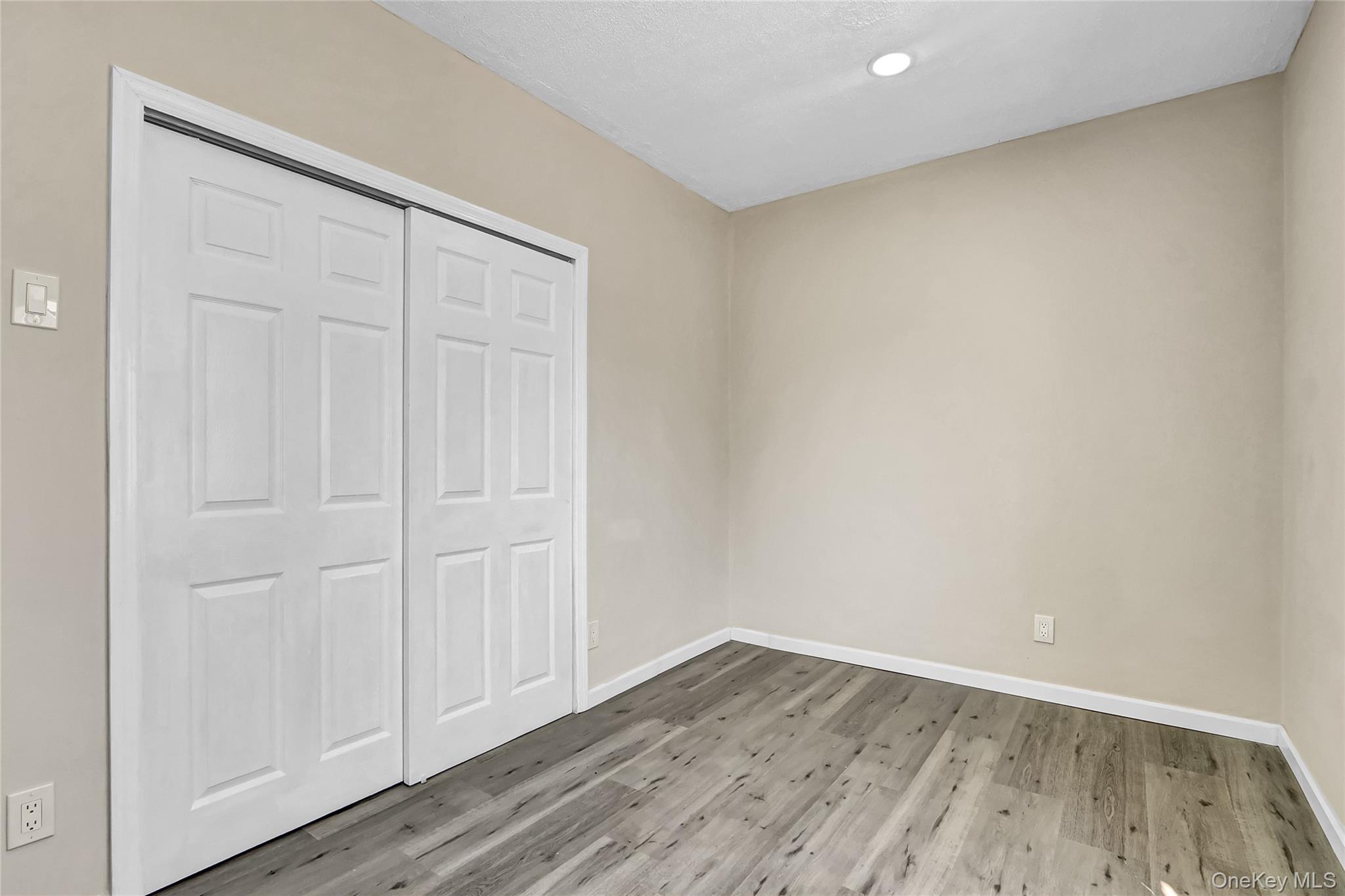 260 Cedar Court, Copiague, NY 11726