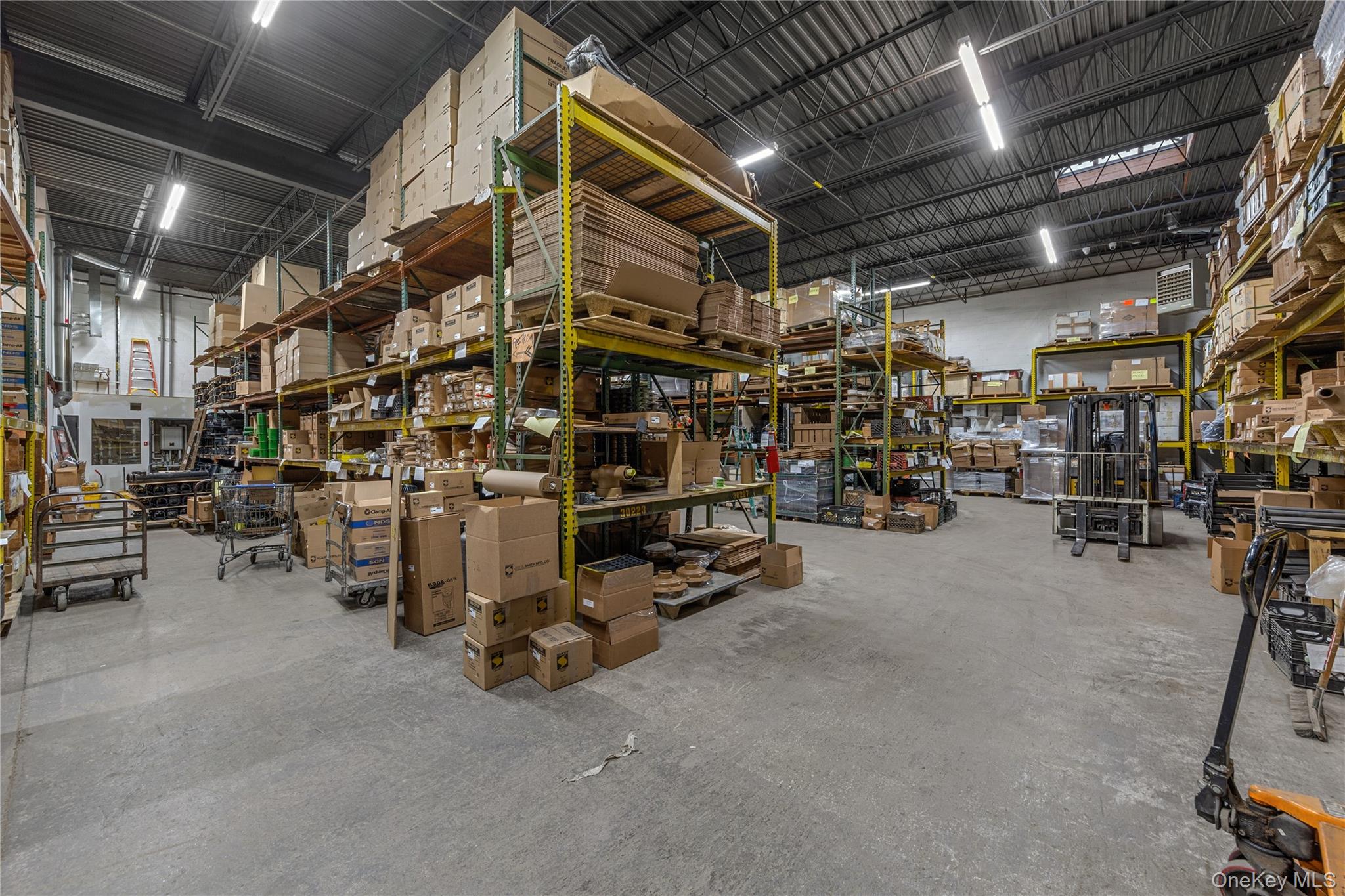 33-09 37th Avenue, Long Island City, NY 11101