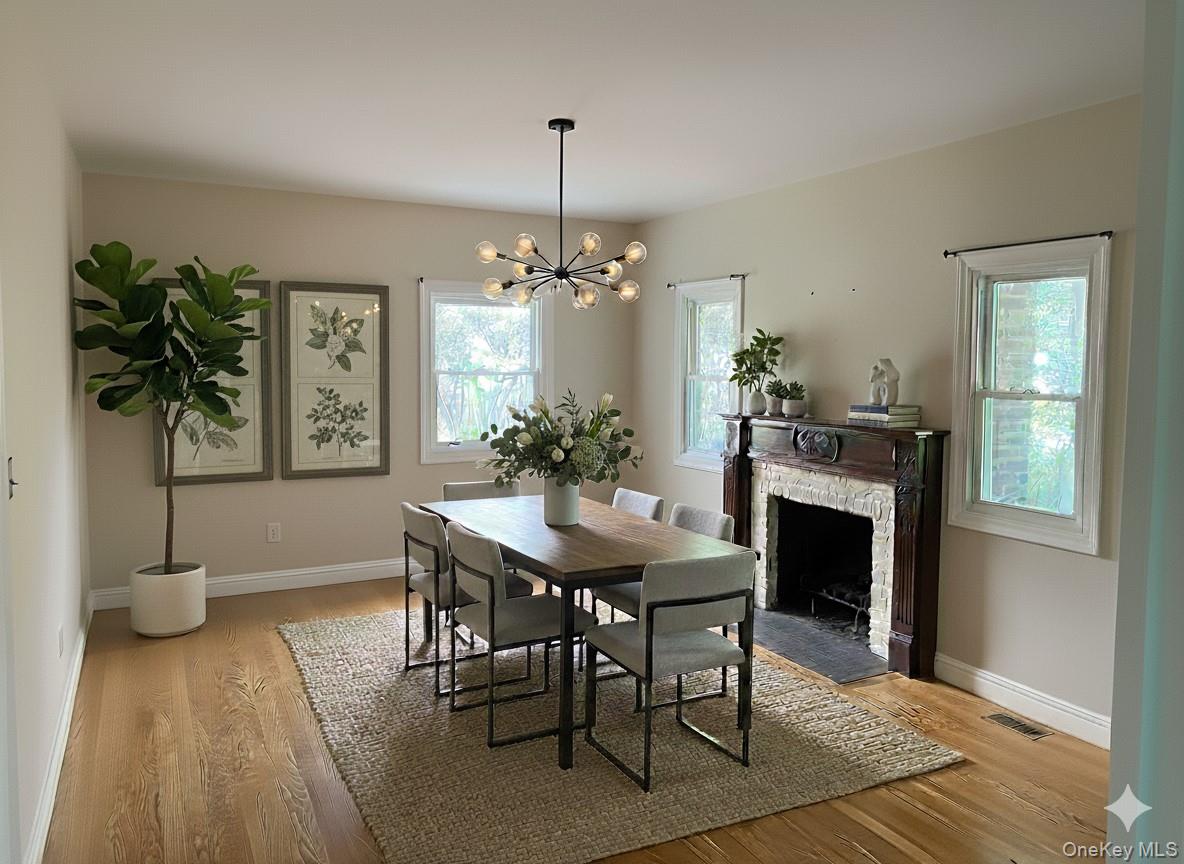 4 Skunk Hollow Road, Huntington, NY 11743