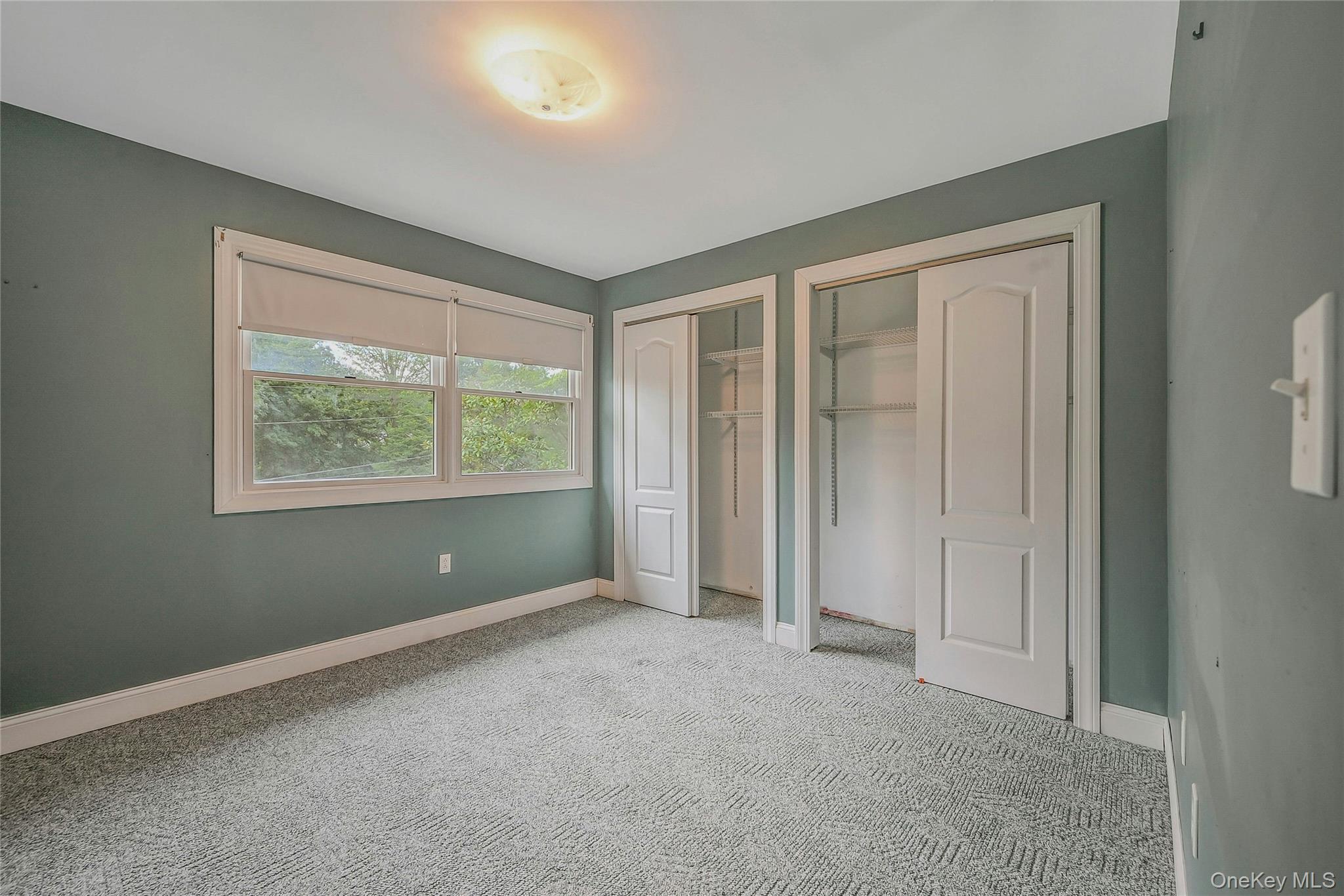 4 Skunk Hollow Road, Huntington, NY 11743