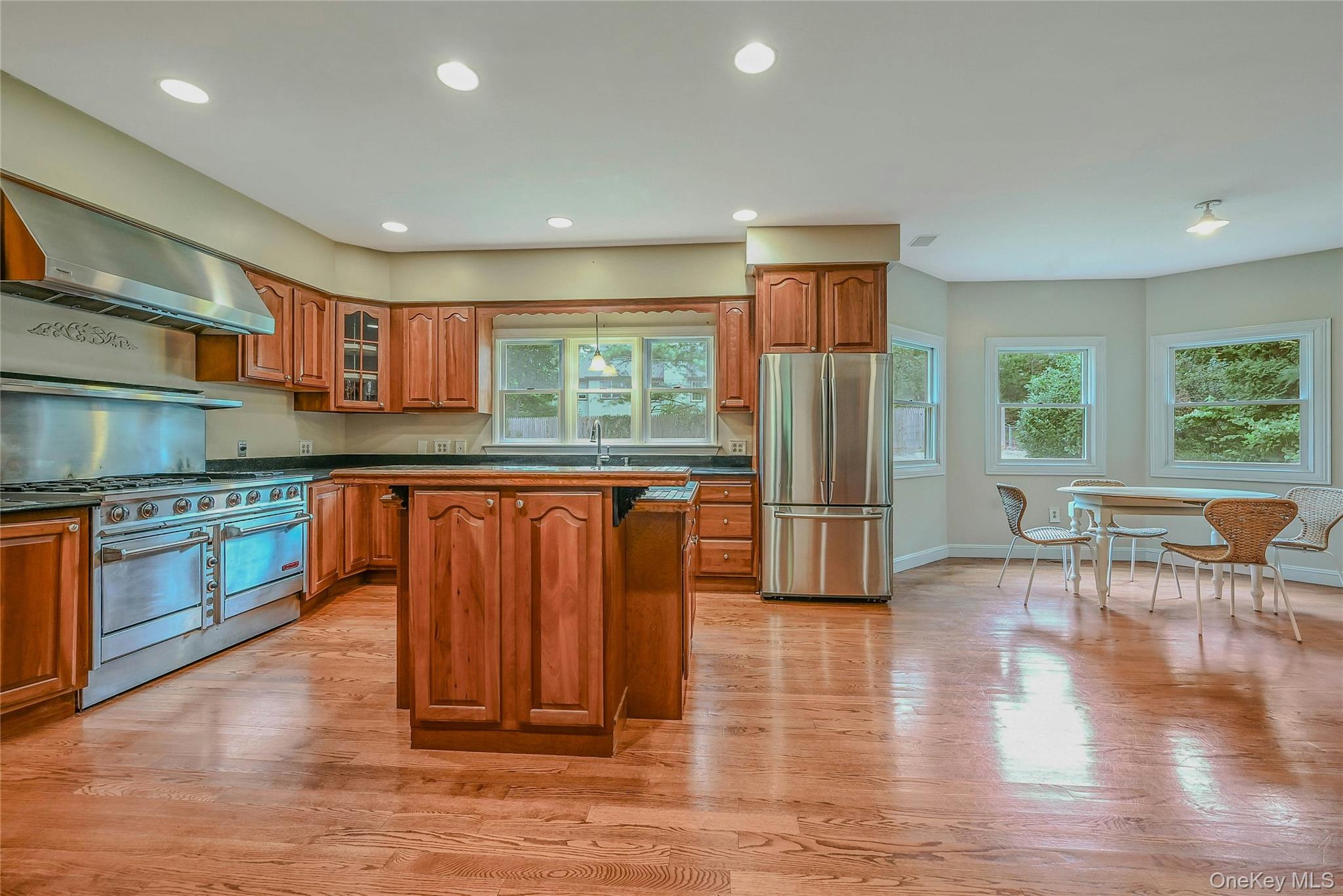 4 Skunk Hollow Road, Huntington, NY 11743