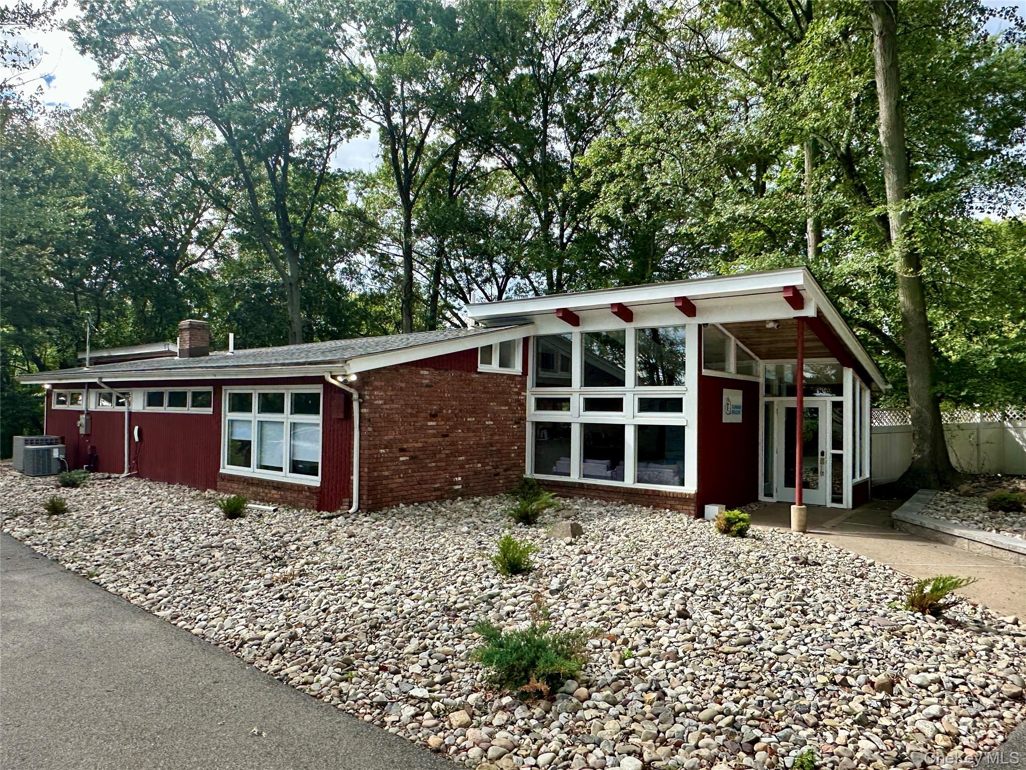564 Route 303, Blauvelt, NY 10913