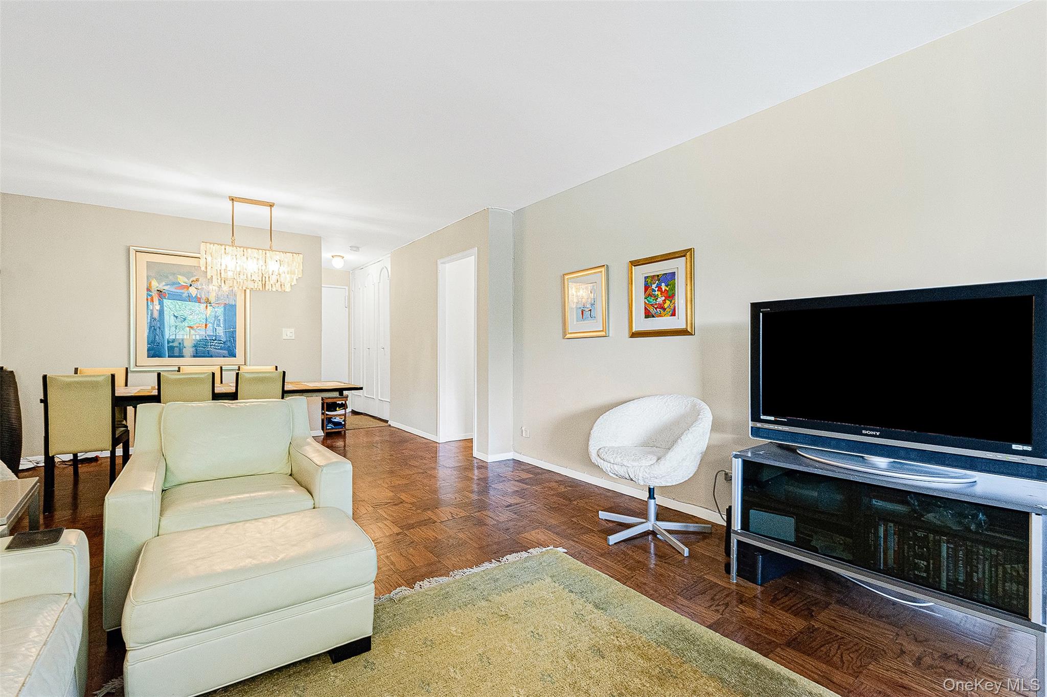 110-11 Queens Boulevard # 3L, Forest Hills, NY 11375