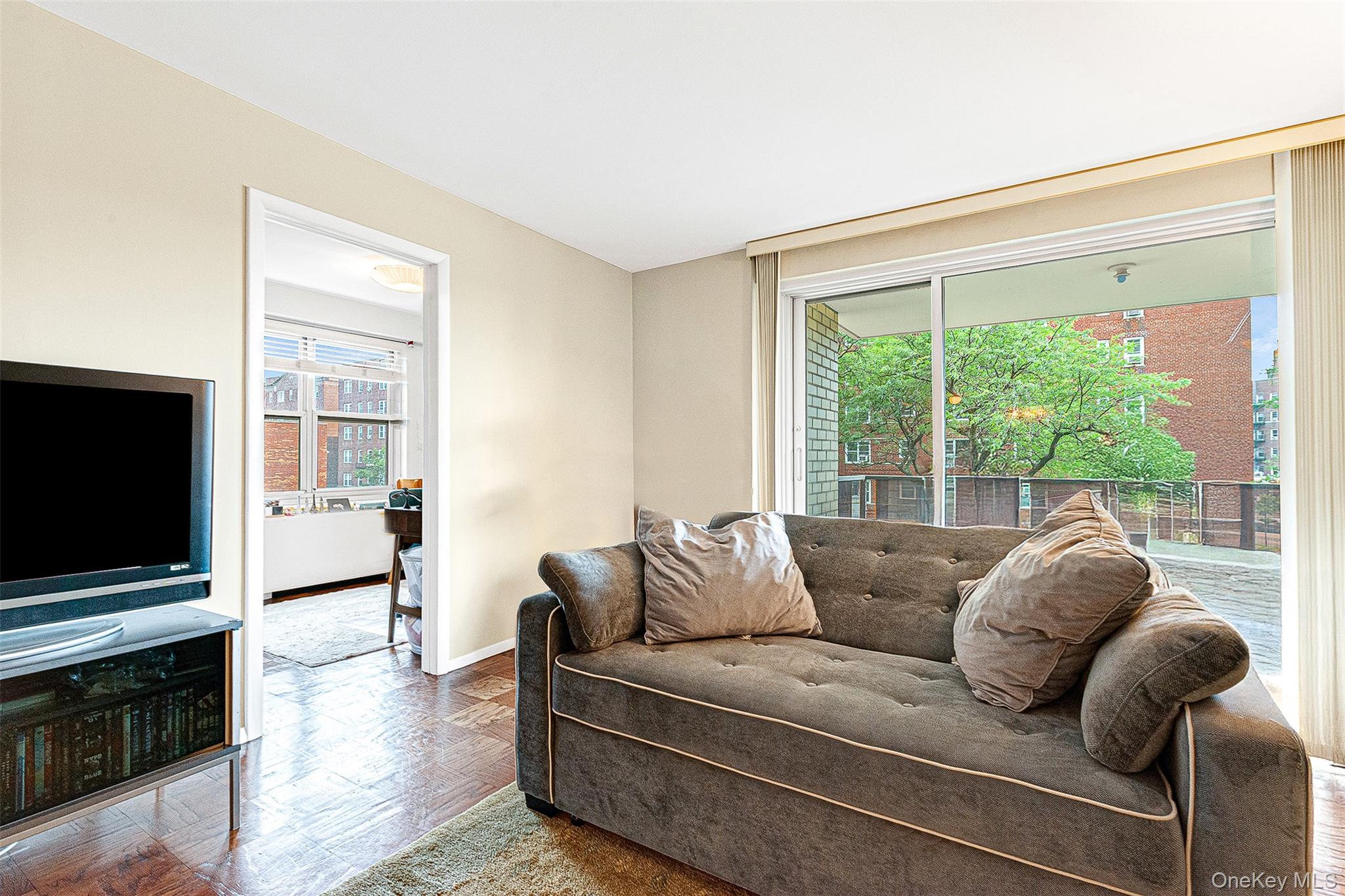 110-11 Queens Boulevard # 3L, Forest Hills, NY 11375