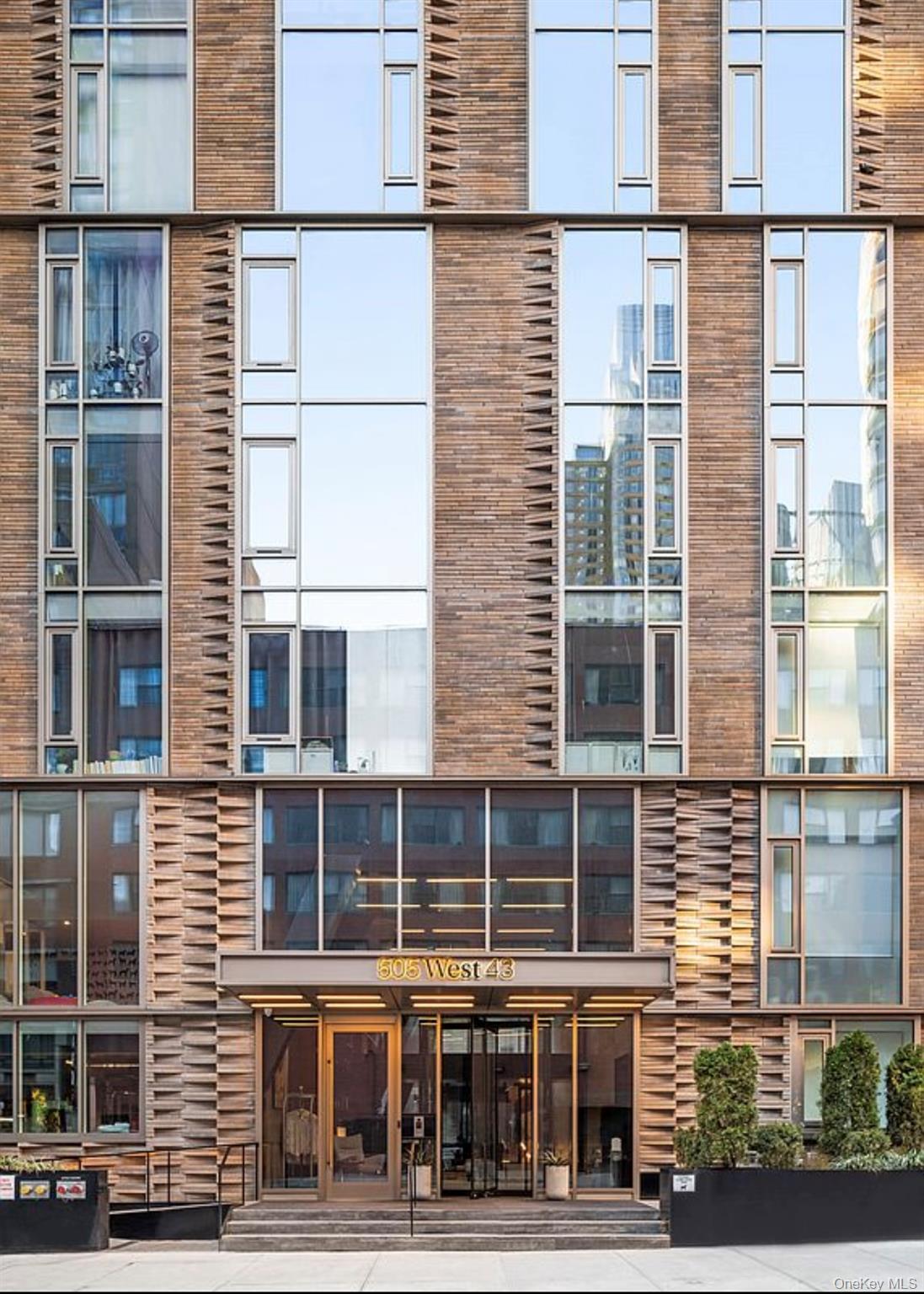 505 W 43rd Street # 3E, New York (Manhattan), NY 10036