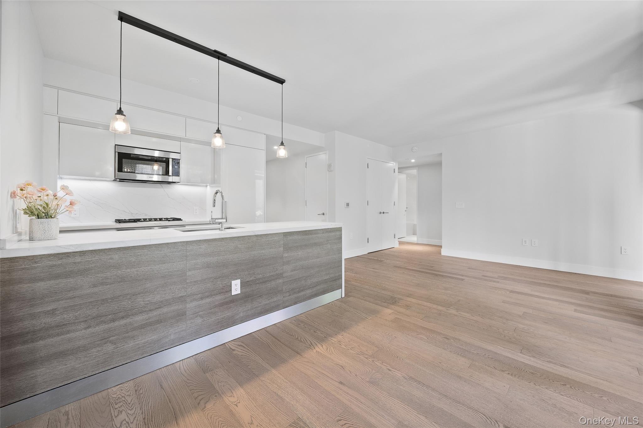 505 W 43rd Street # 3E, New York (Manhattan), NY 10036