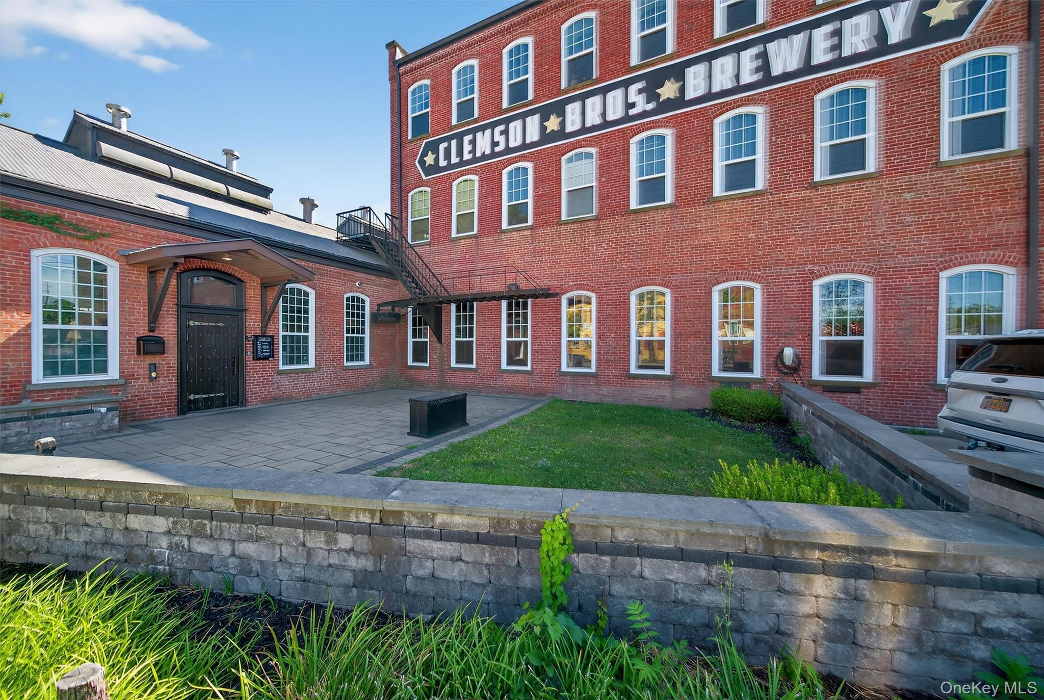 22 Cottage Street, Middletown, NY 10940