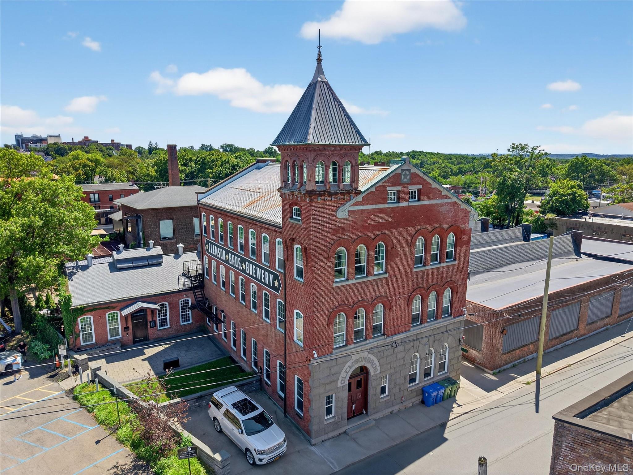 22 Cottage Street, Middletown, NY 10940